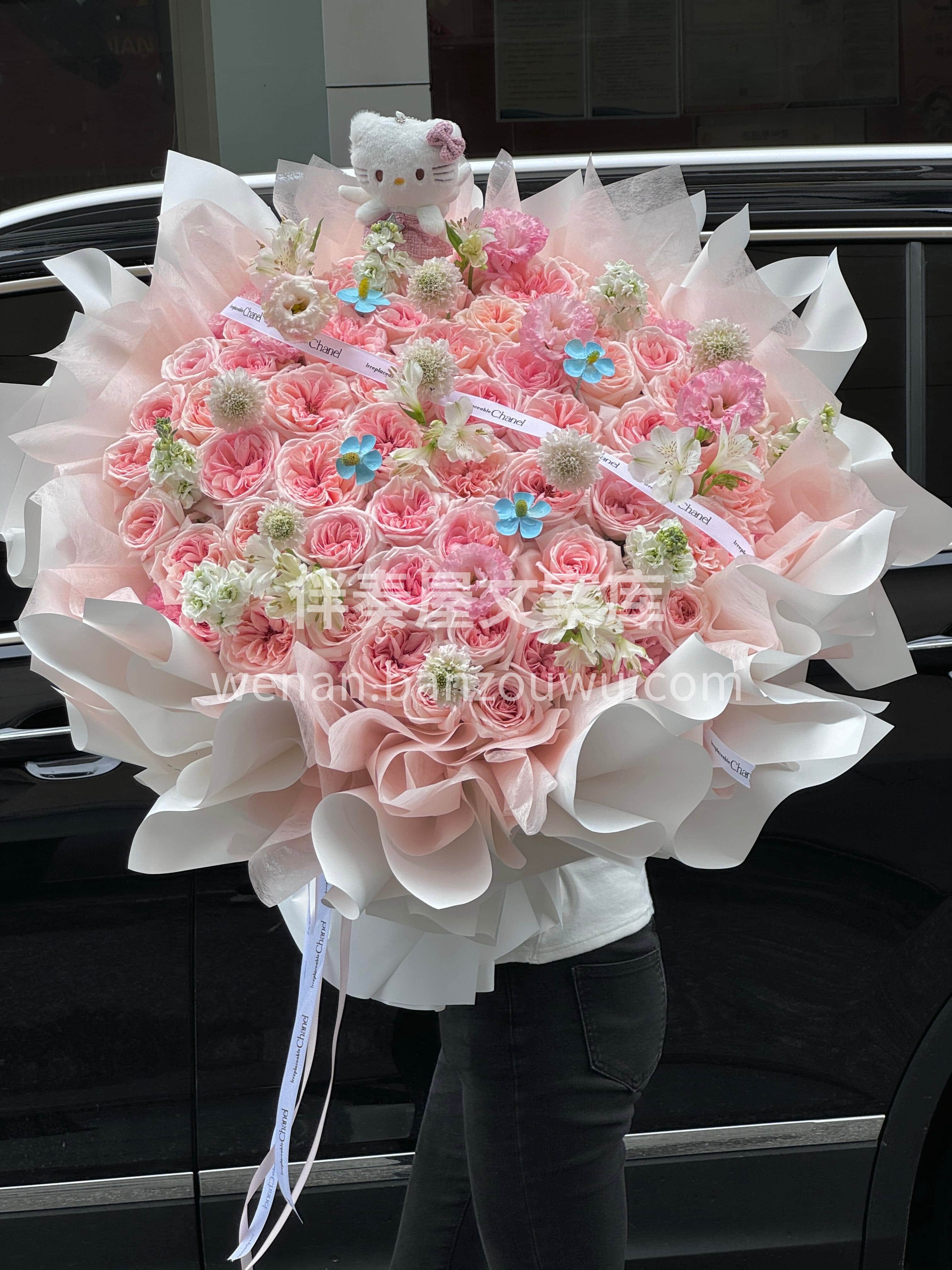 52支粉荔枝混搭花束🌷 温柔至极🫧高级又甜美🎀 连空气中都是 配图1