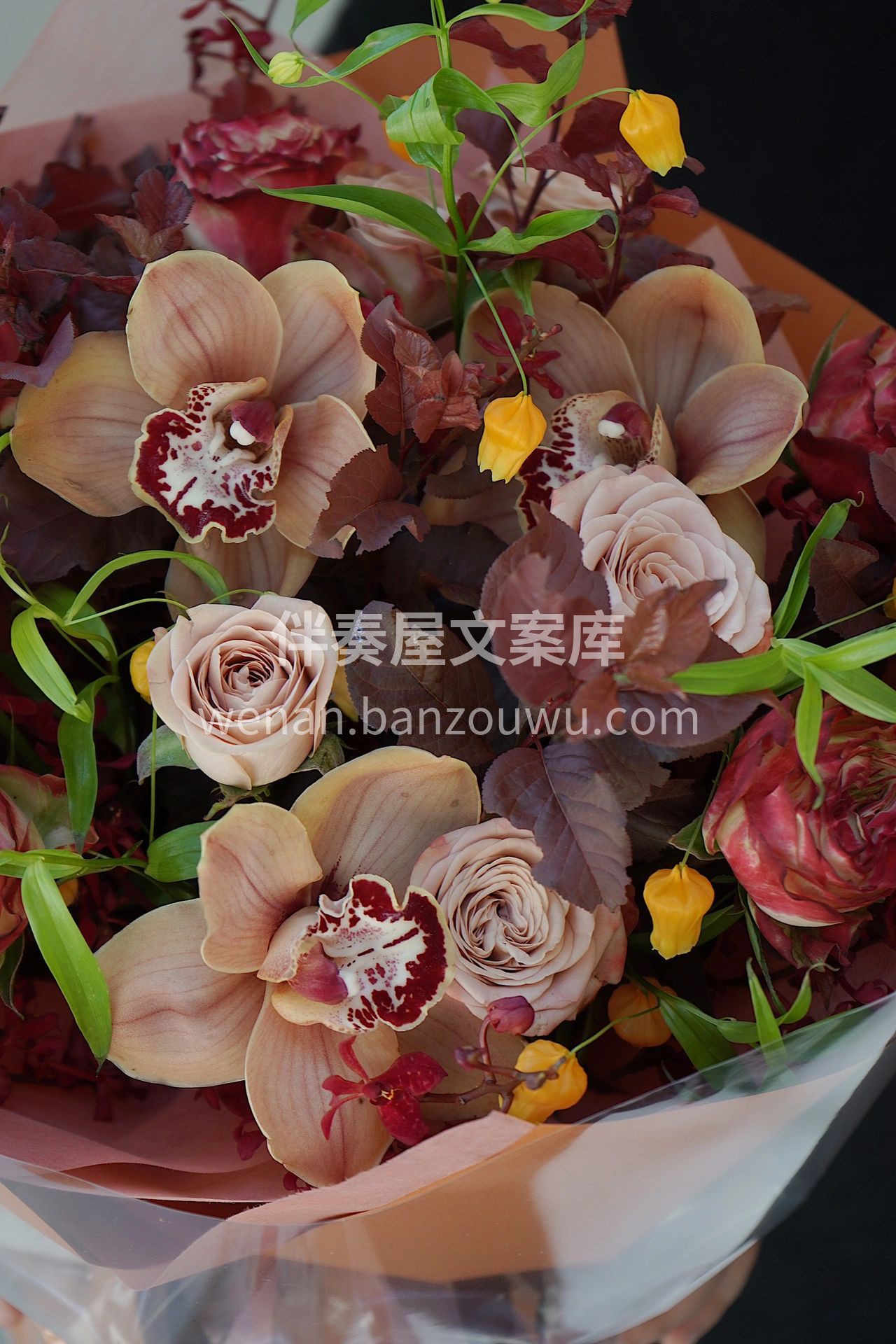 大花惠兰混搭花束 客户送给妈妈的生日花束 配图1