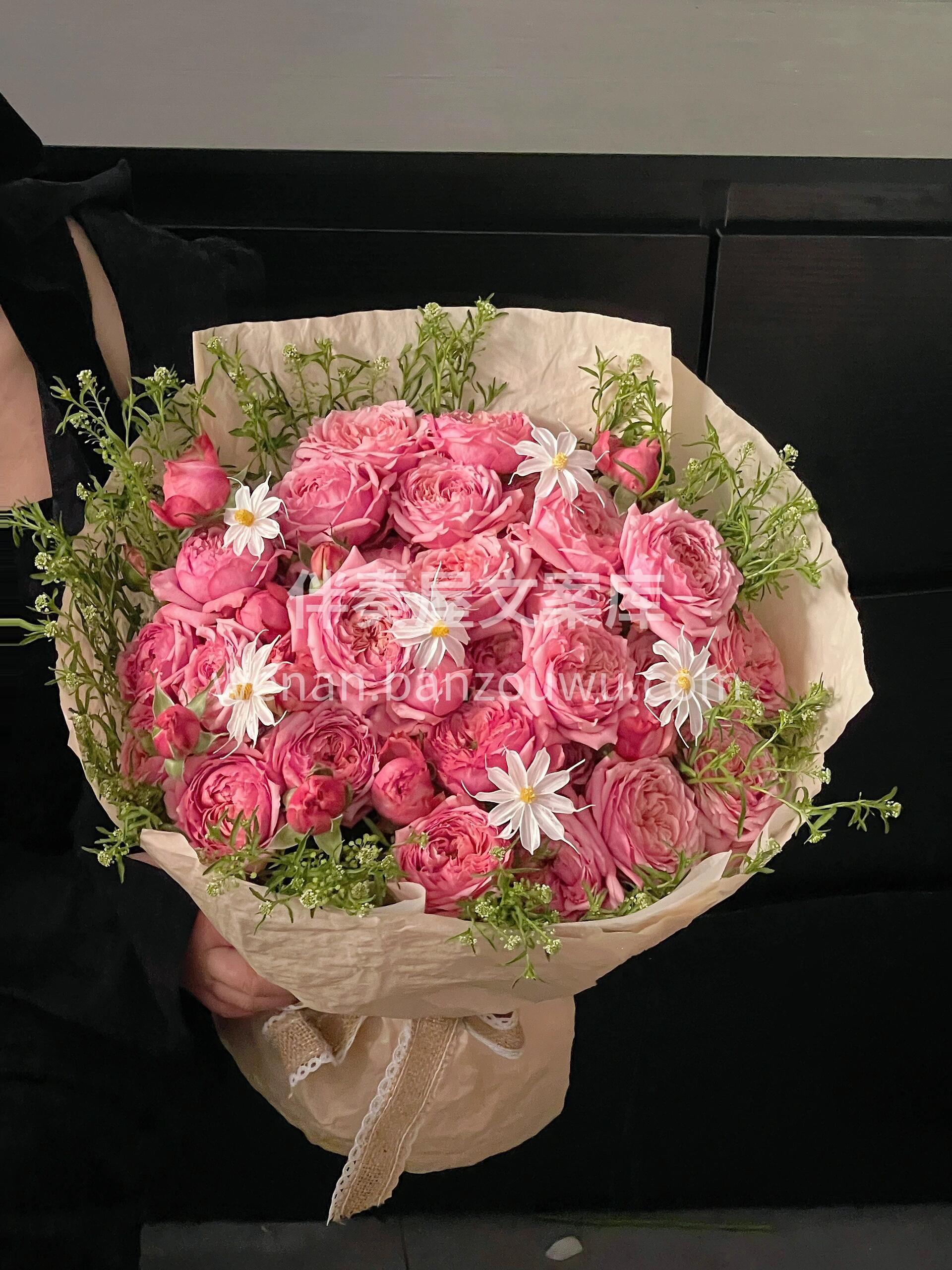 朱丽叶塔玫瑰奥斯汀花型🌸 层次饱满💐 颜色为渐变的暖粉色 内 配图2