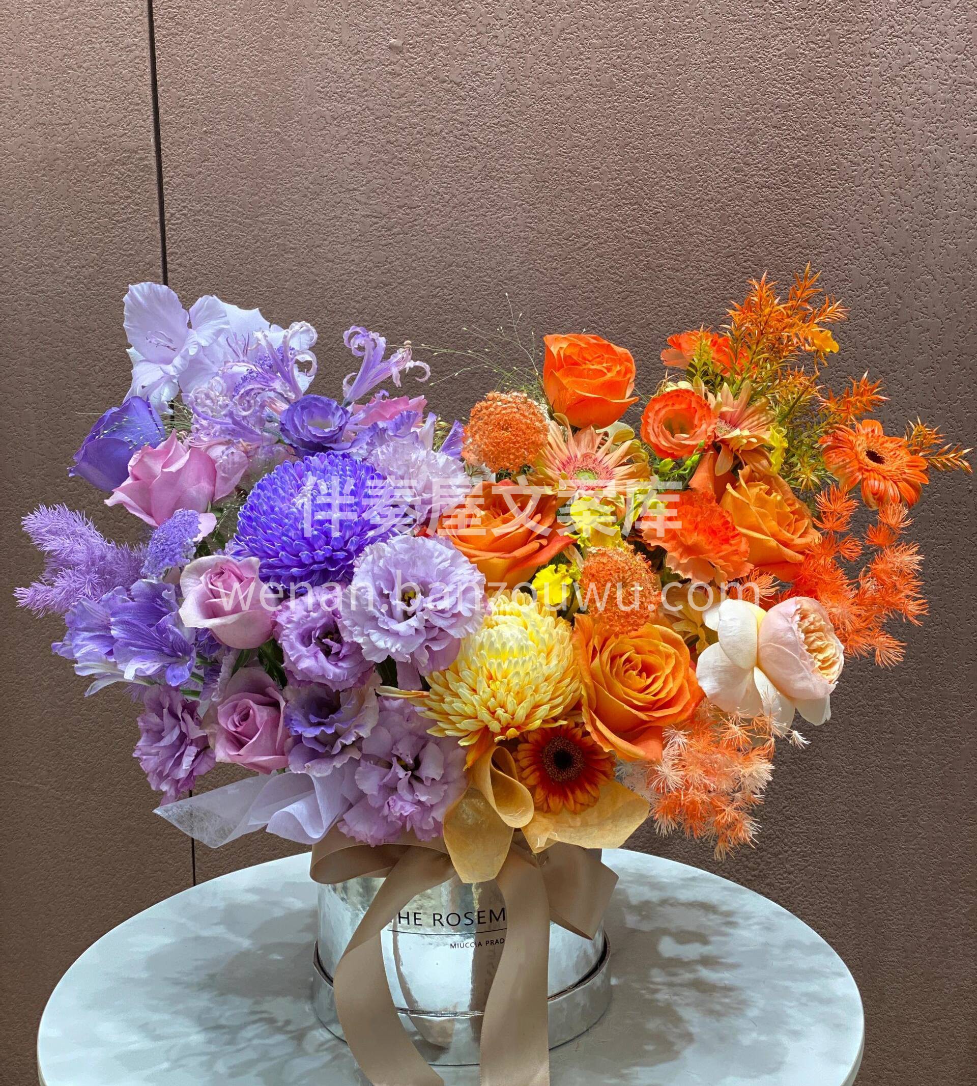 撞色系鲜花抱抱桶 💜 🧡 💜 🧡 💜 🧡 配图1