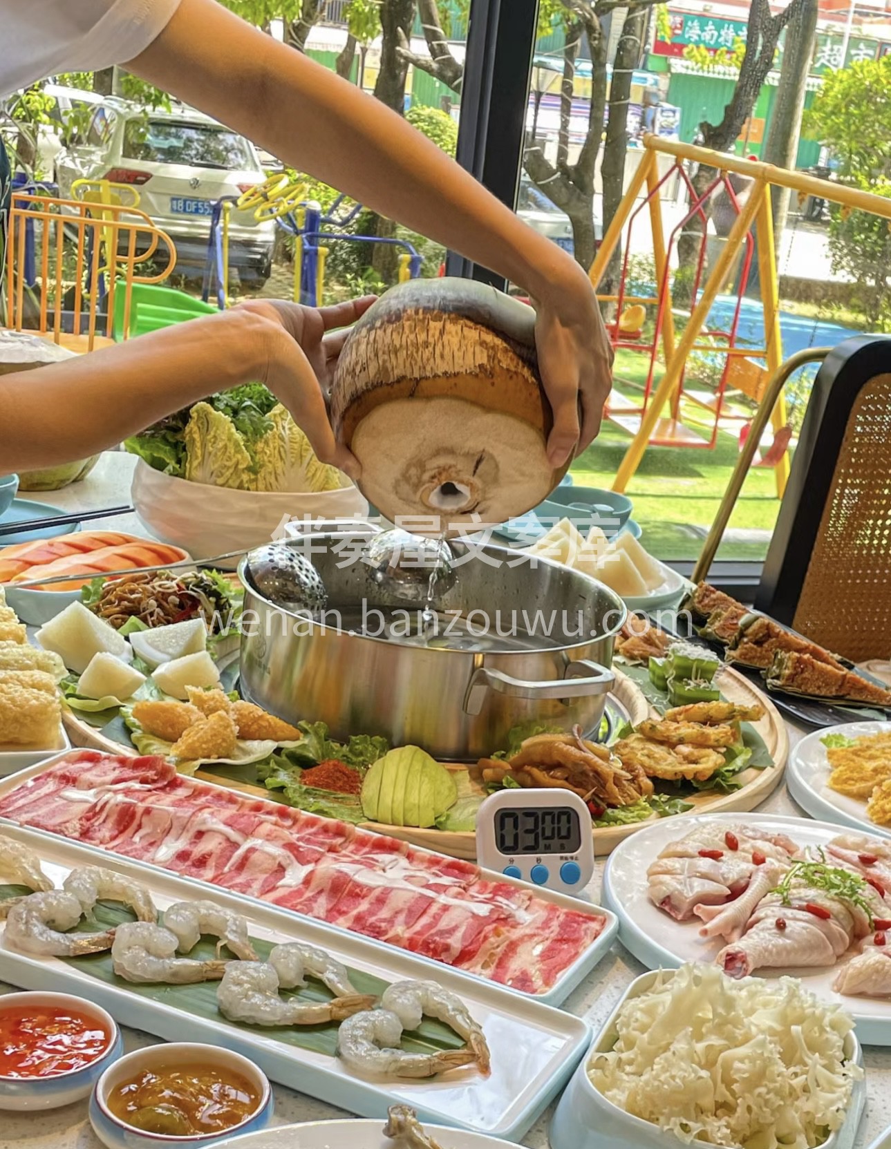 “在清新的椰香中邂逅鲜嫩的鸡肉，椰子鸡火 配图2