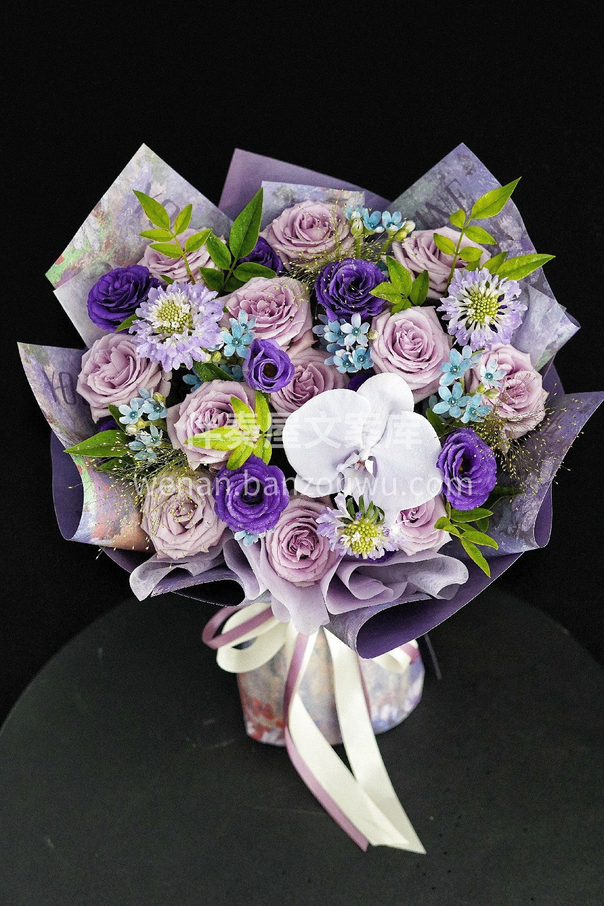 海洋之歌混搭花束💐 每朵花🌸都像被施了魔法 暗调里藏着高级  配图2