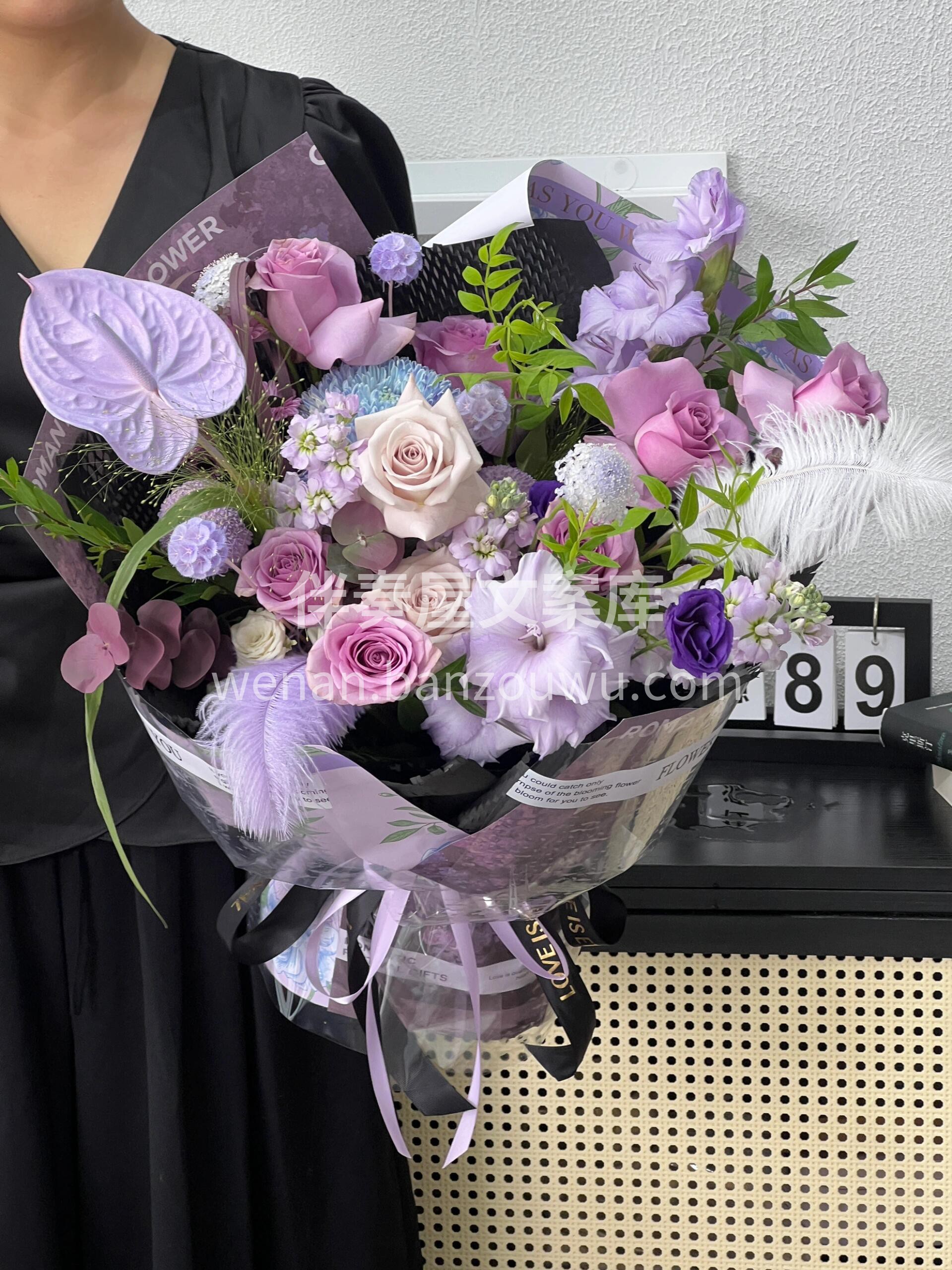 小众紫色花礼💜紫色本身就是极致的表达🫧 热烈又沉静💜每片花瓣 配图2
