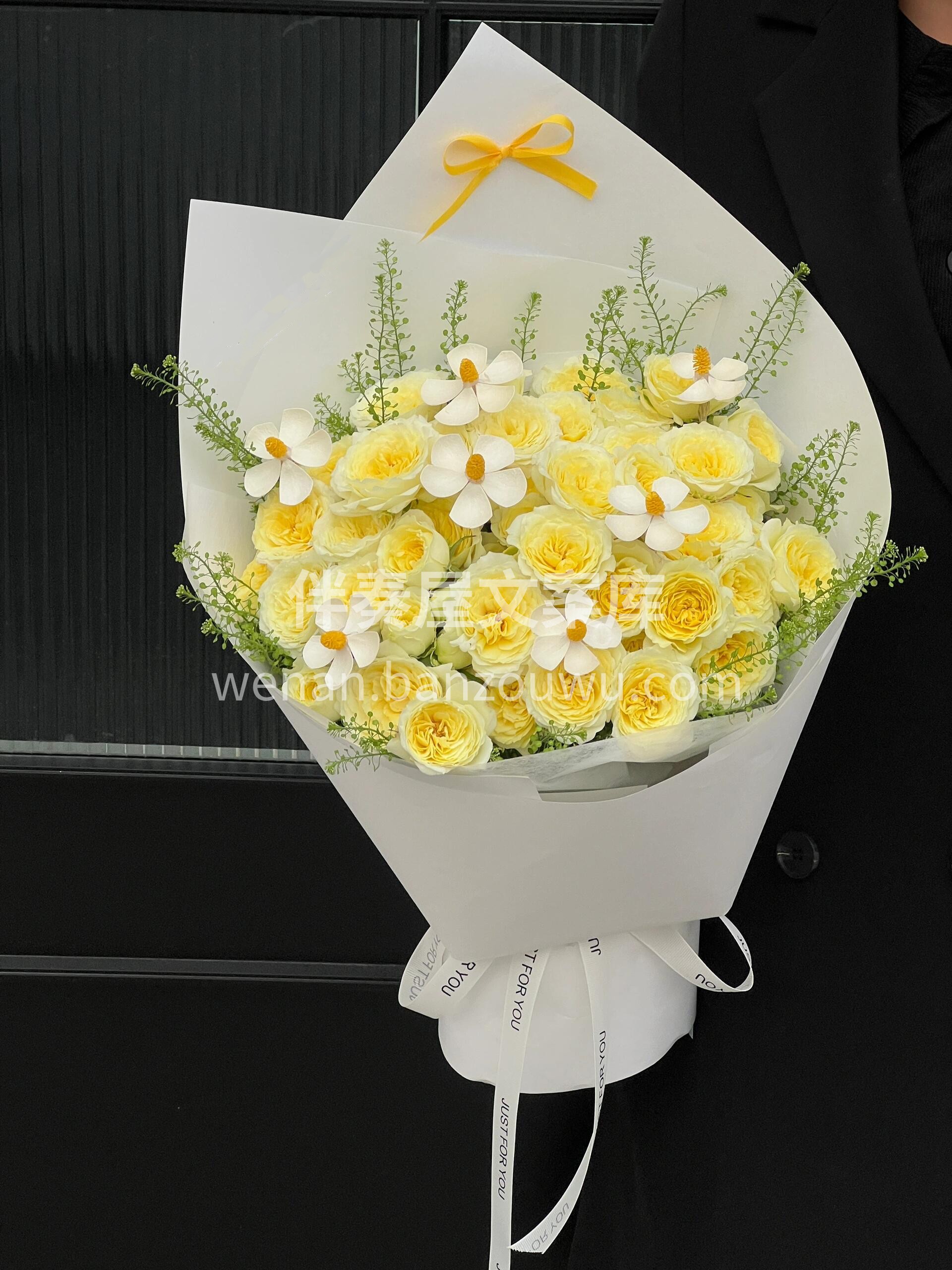 鹅黄小花束💐娇俏明艳 目测会有很多人爱😋 这抹黄太戳心巴❤  配图3