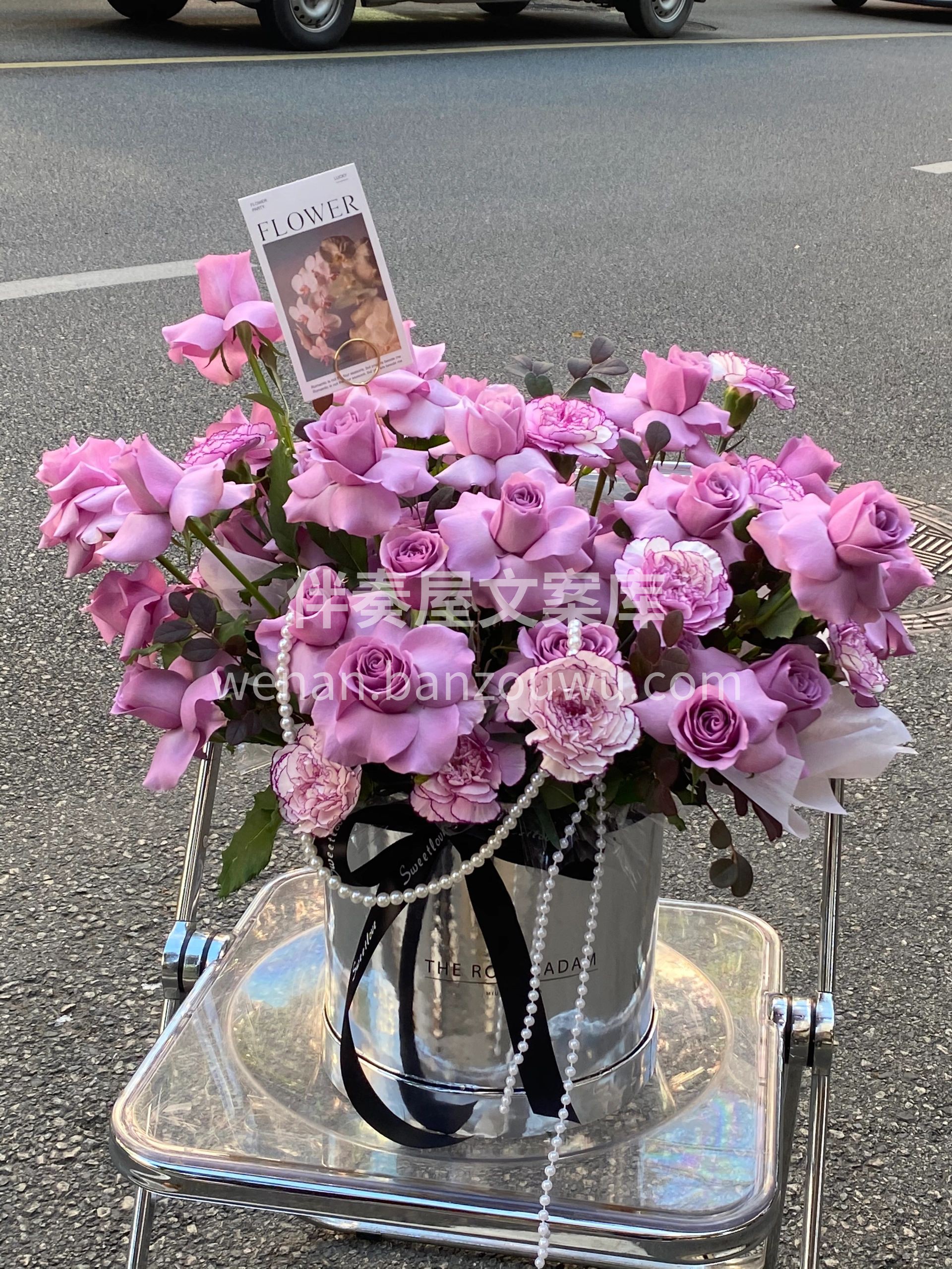 抱抱桶相比于花束更加大气😎 摆在空间里也更有氛围💜 无论是新 配图6