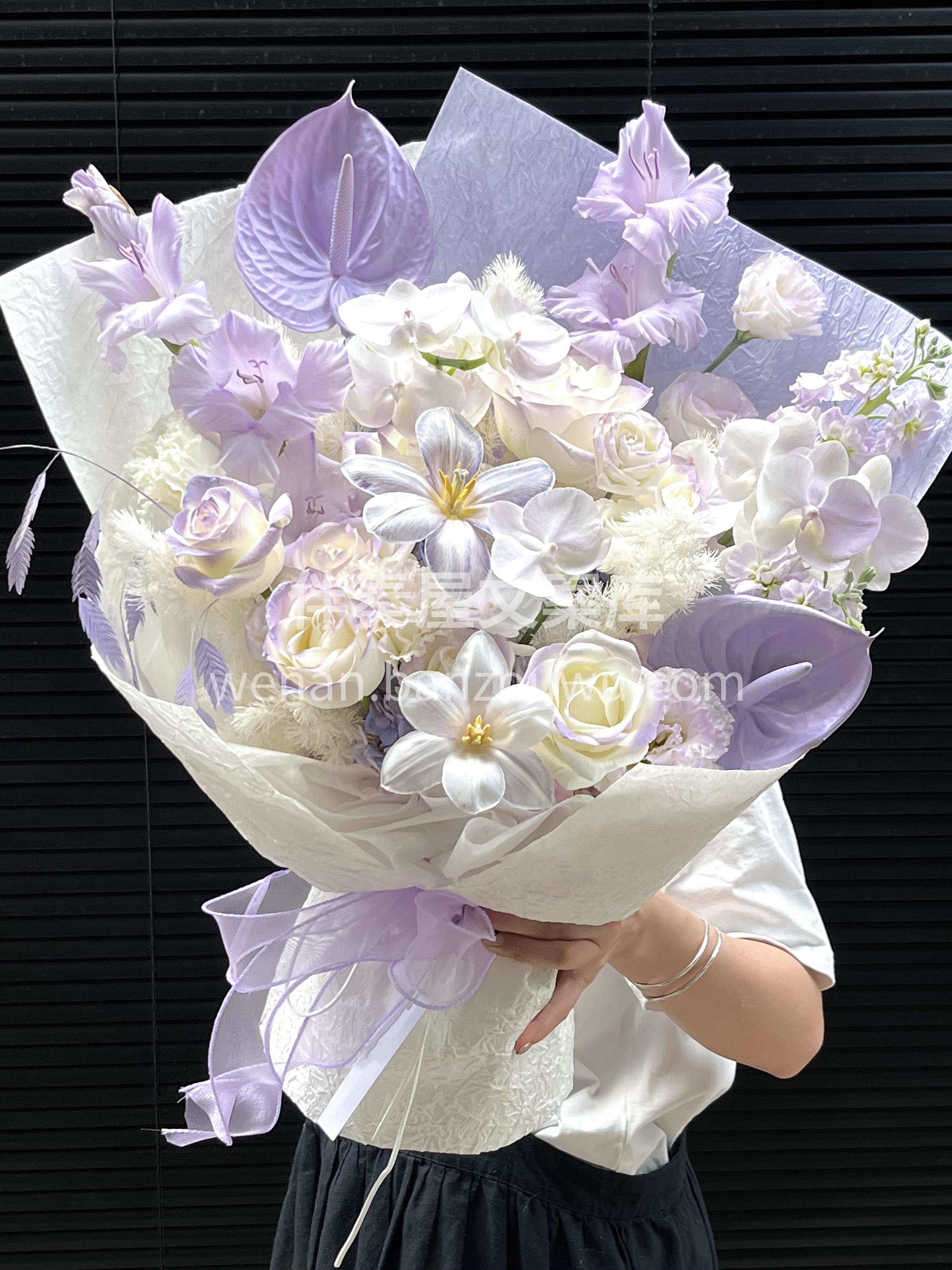 浅紫色系花束💐 🌿温柔天花板薄雾紫 想这 配图1