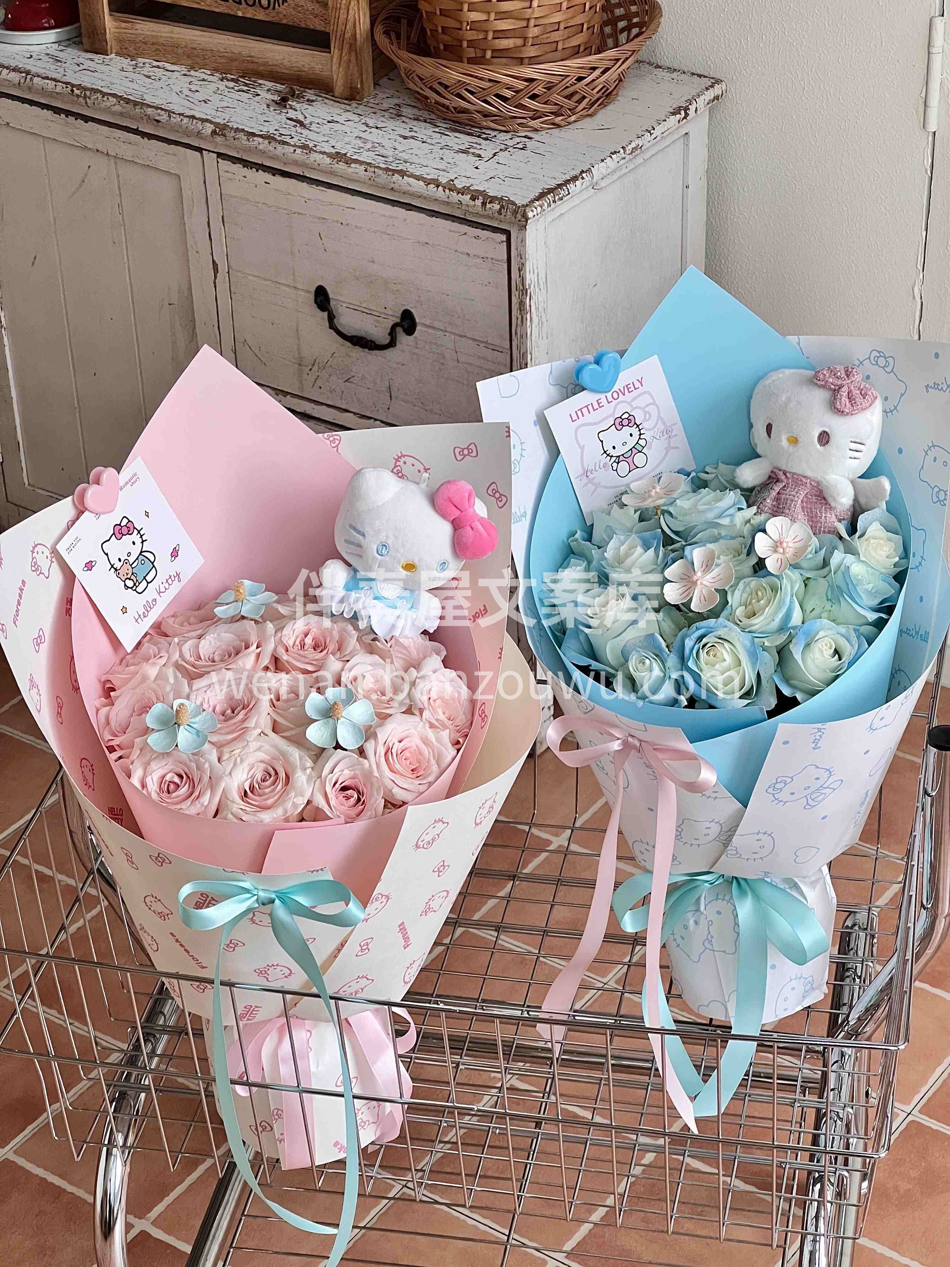 甜甜的kitty玫瑰花束🌸 爱你的人眼里🎀你永远可以是长不大 配图3