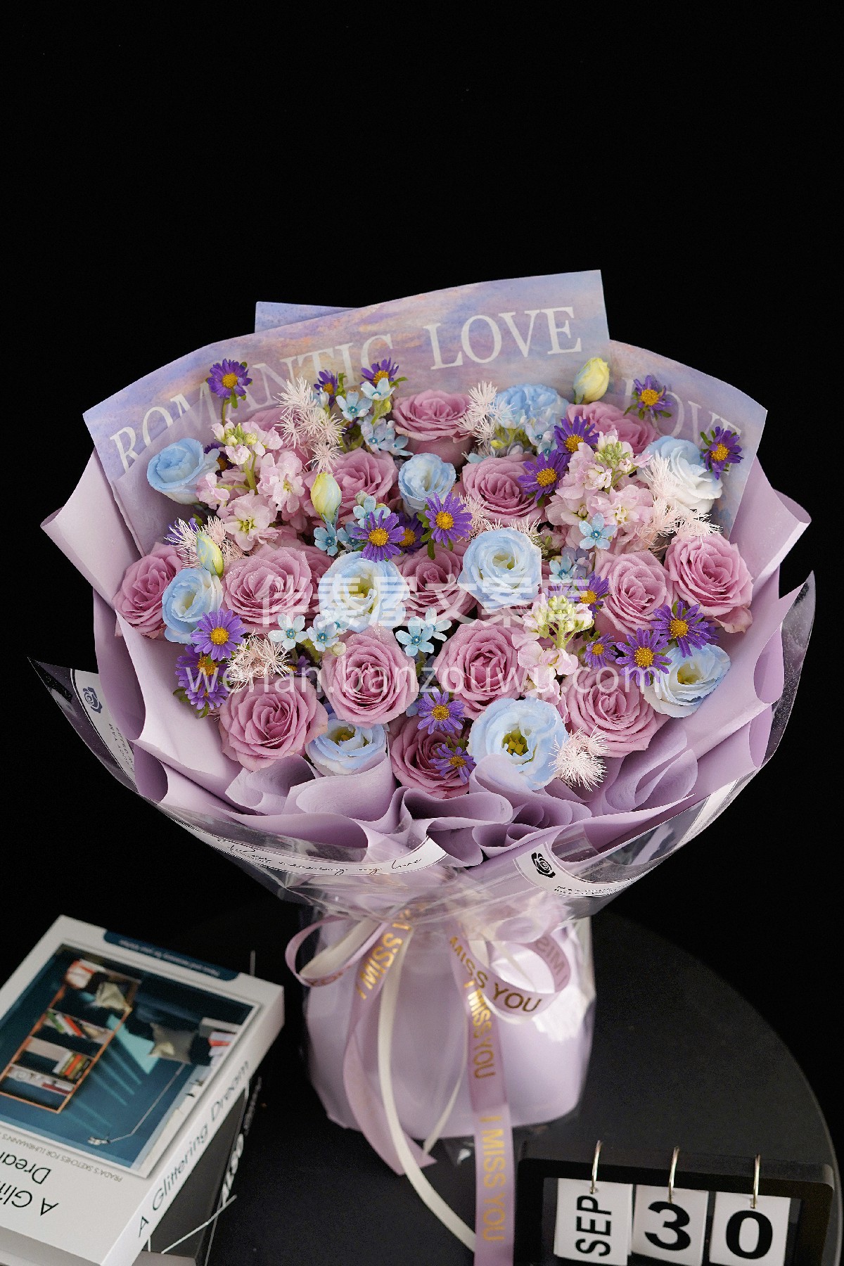 紫霞仙子混搭花束💐 紫色代表着高贵 💜神秘与祥瑞 🌼“西望瑶 配图2