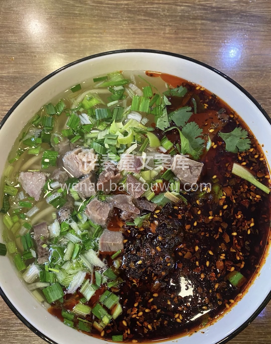 一碗牛肉面在我们的生活中占据着不可替代的 配图1