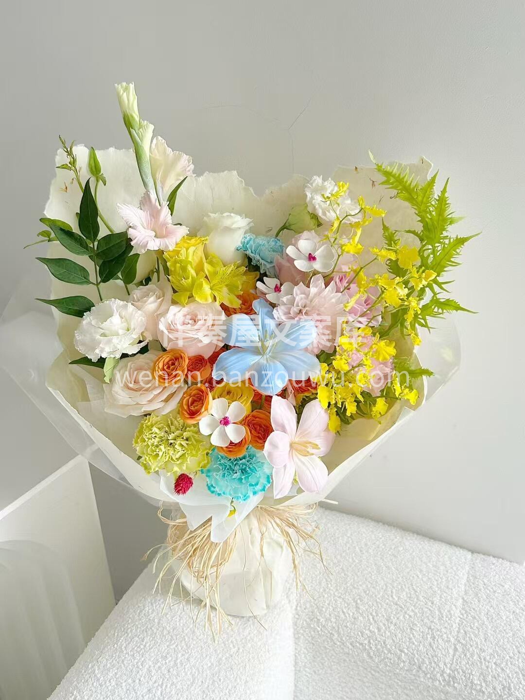 被色彩🎨和温柔包裹的一天 太喜欢这束阳光明媚💐 色彩斑斓💛🌸 配图2