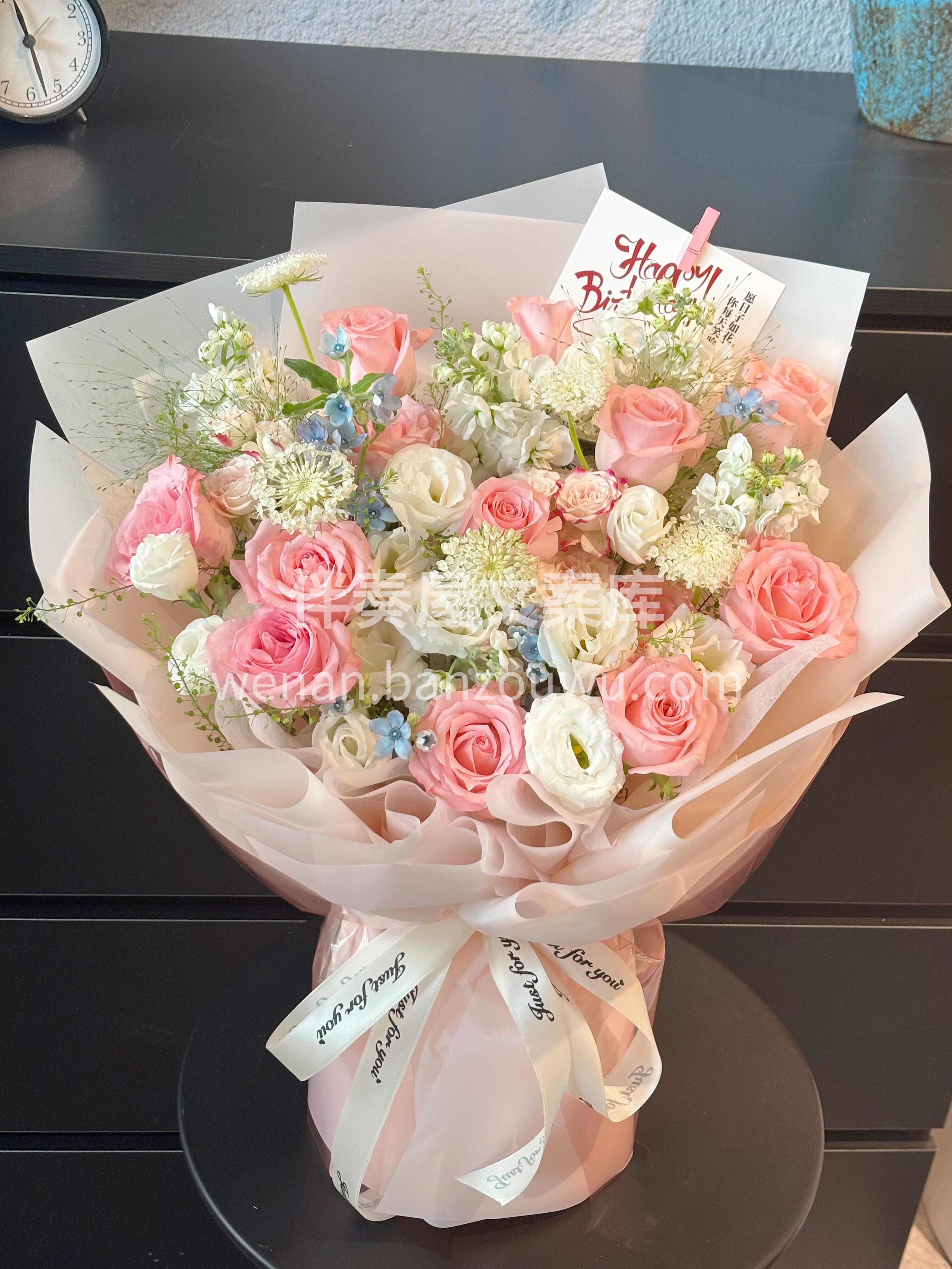 温柔能带来这世上最美好的东西🌸 全世界都在盼你坚强 但我会一 配图3