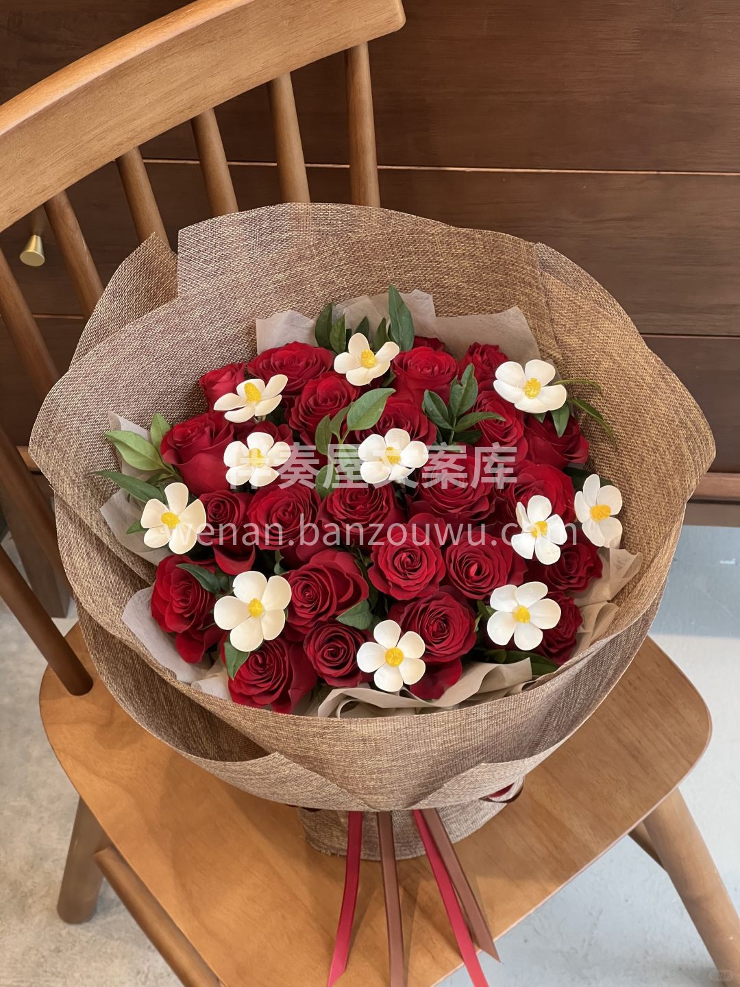 💕情人节网红花束预定 红玫瑰🌹也可以很美 配图1