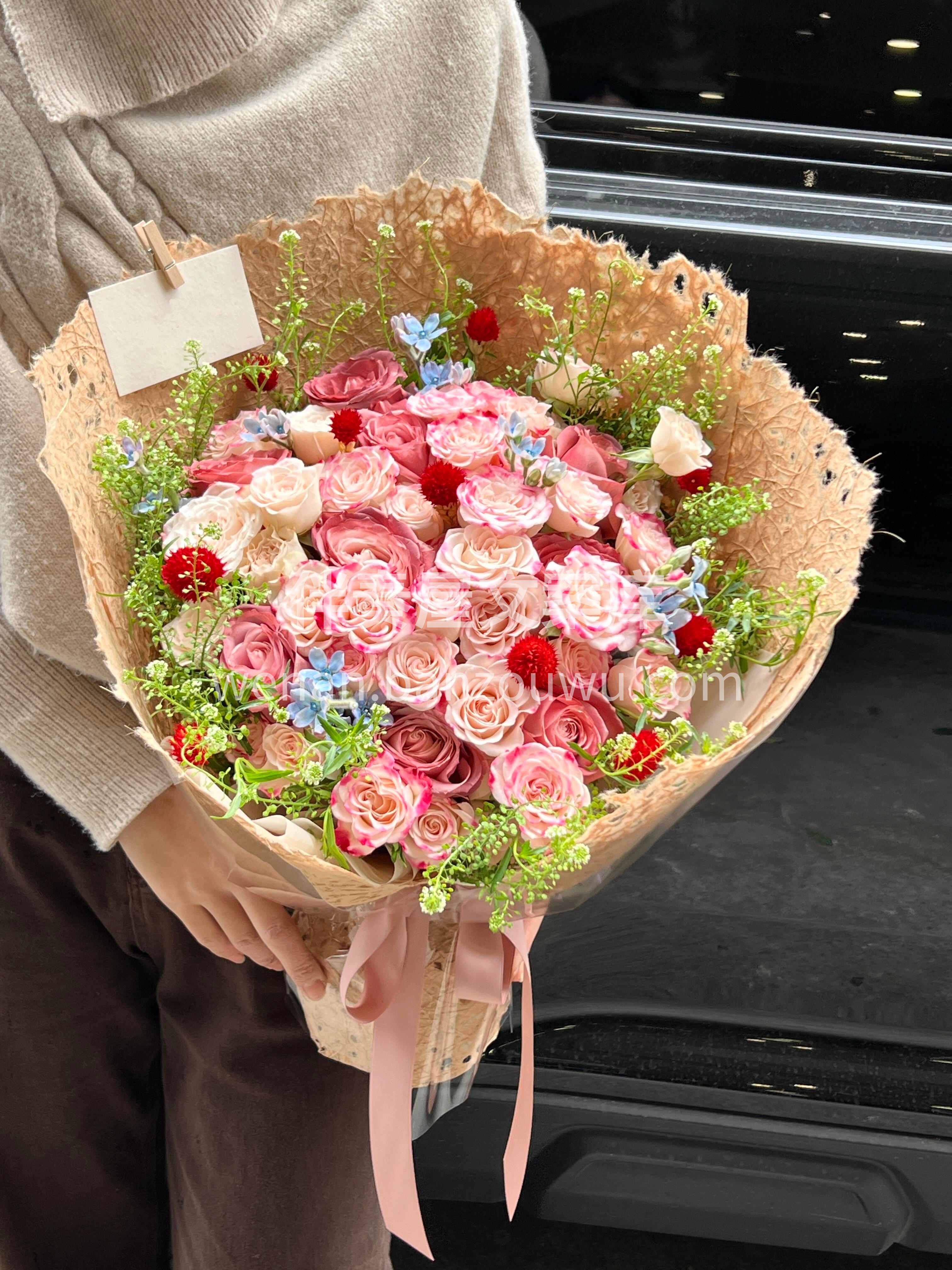 每一朵鲜花都在盛放🌼 每一份💞心意都被温 配图1