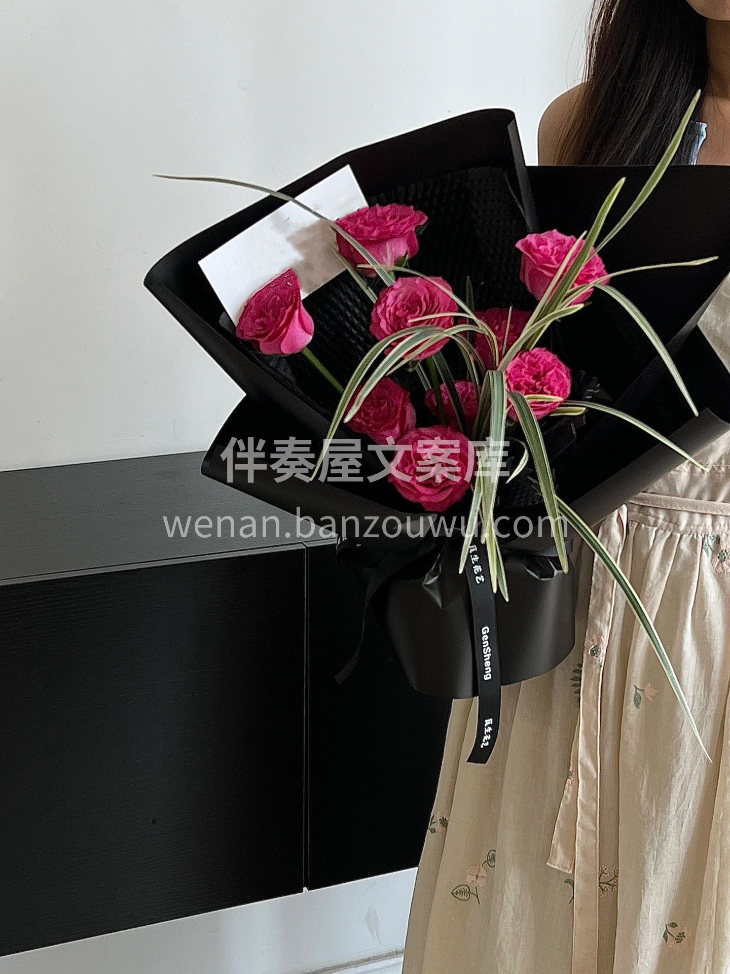 蓝调玫瑰🌹 这是一款拥有漂亮蝴蝶🦋卷心花 配图2