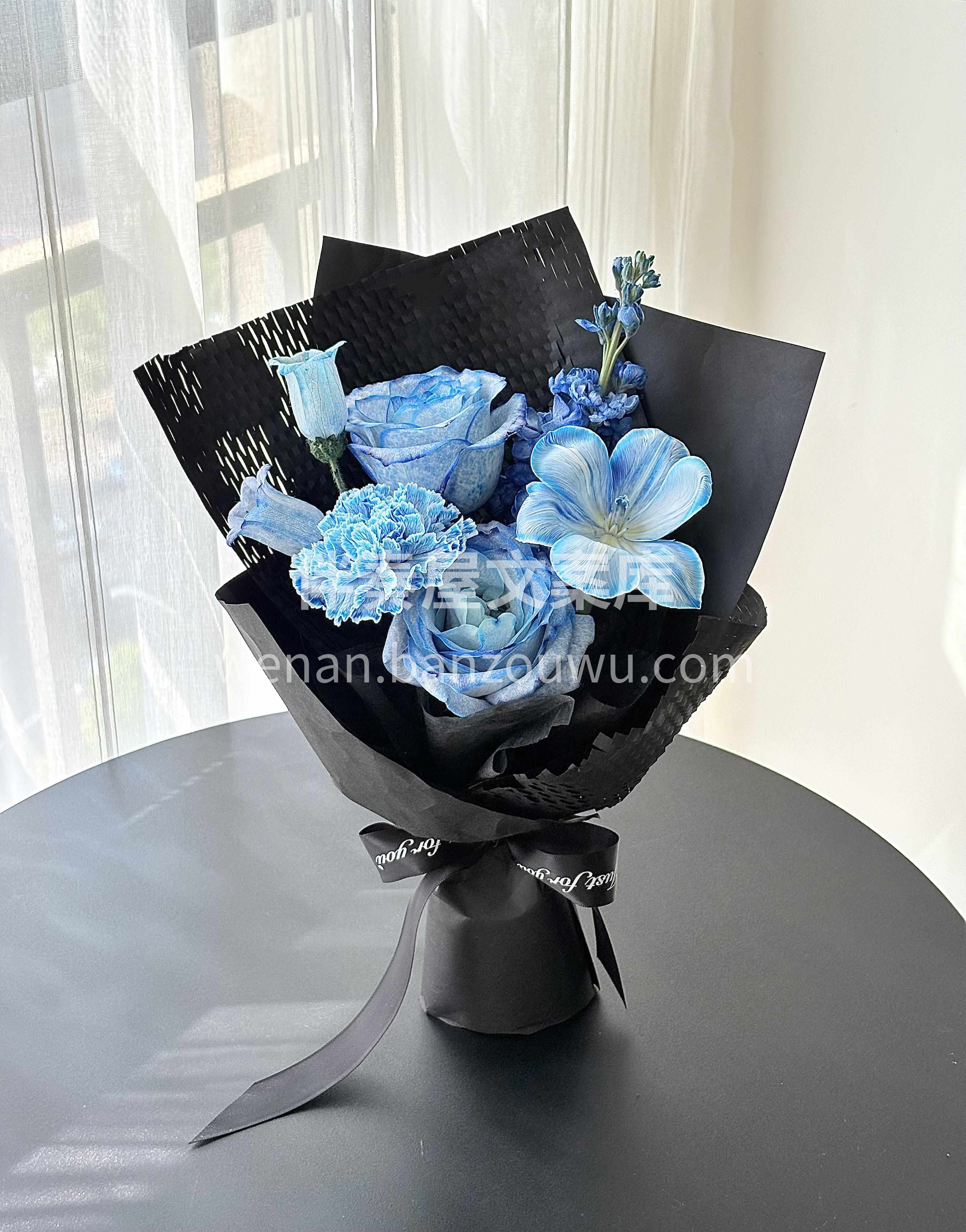 惊艳的蓝色吸色花束 🌸 太美了吧 💙沉沦 配图2