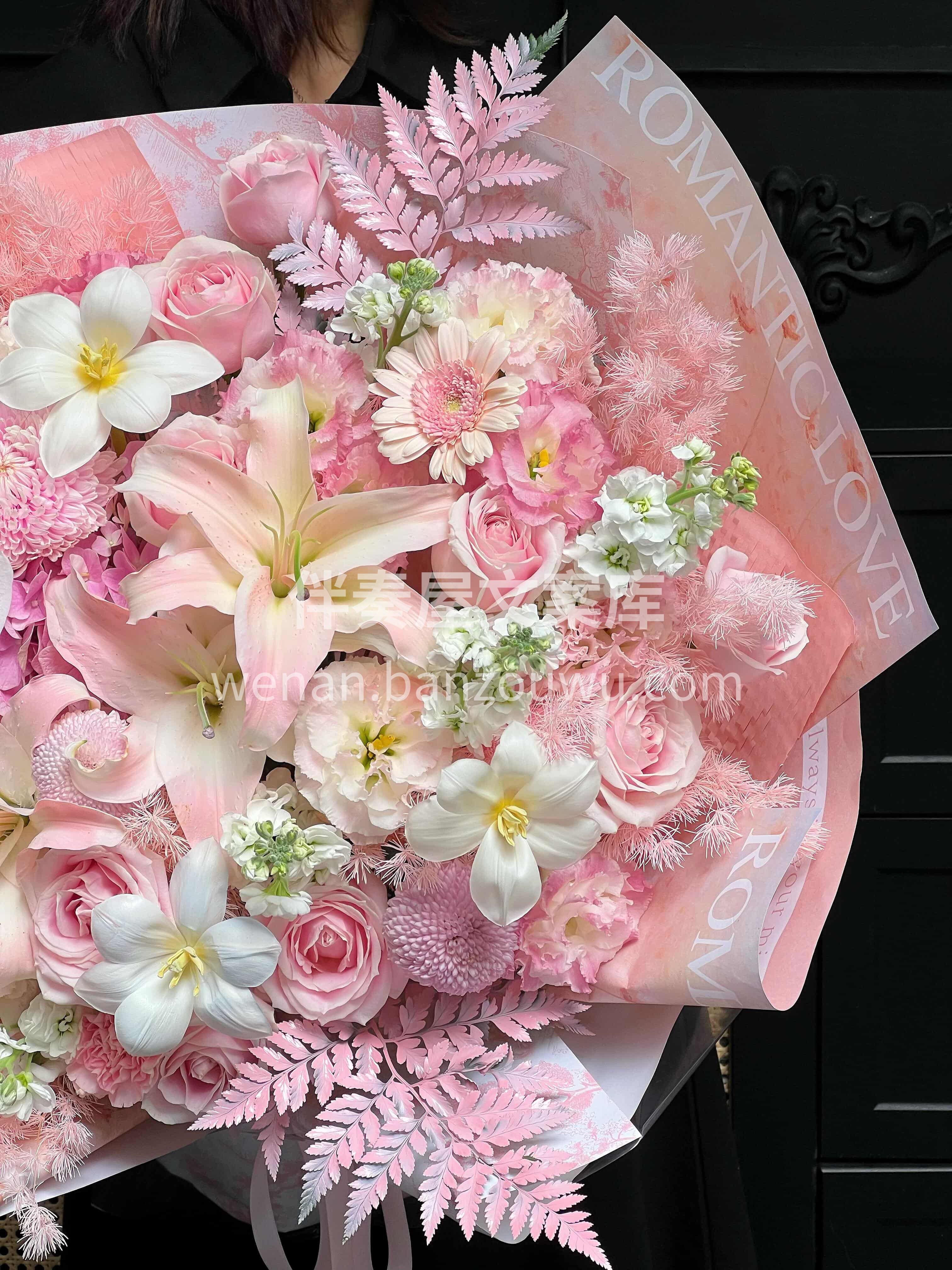 好大的一束生日花🌸太粉嫩啦🌷 是谁还在说百合土💕它可是从文人 配图1