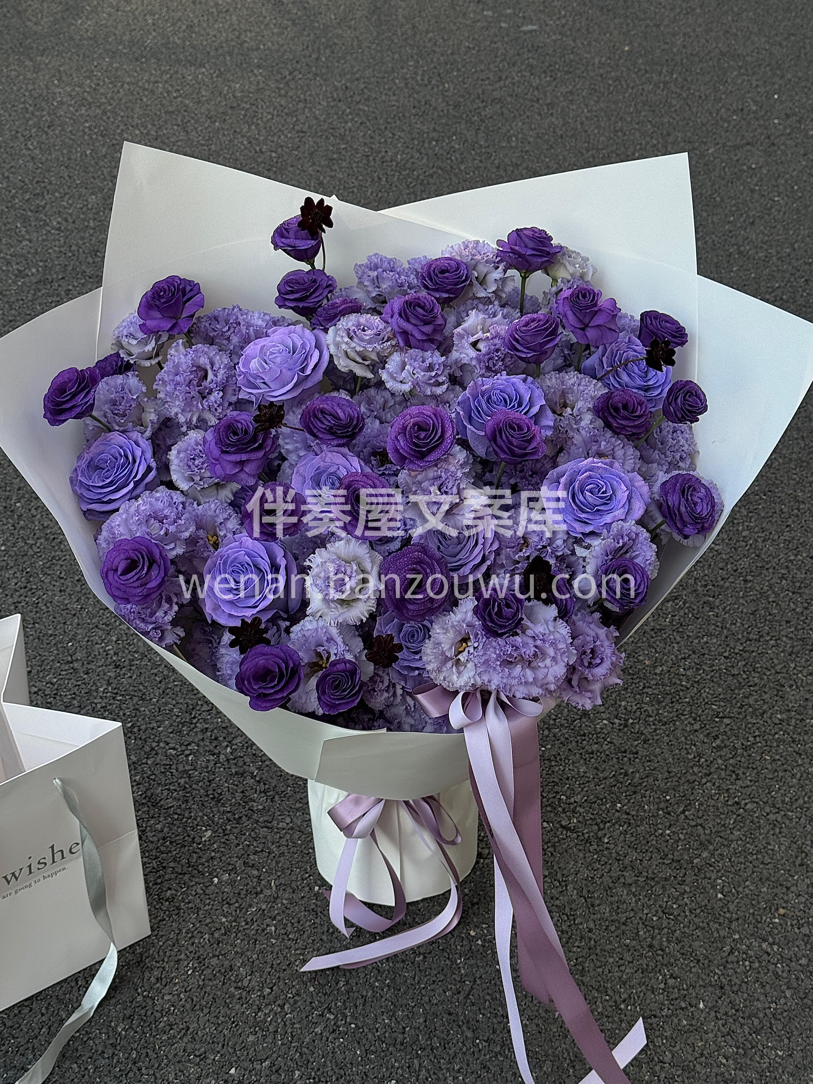 自带仙气的紫桔梗💜🌼太治愈了 淡淡的紫温柔又高级 像把浪漫揣 配图3