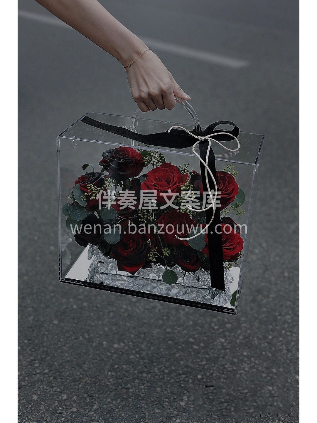 亚克力花盒 精选红玫瑰🌹搭配高级亚克力花 配图3