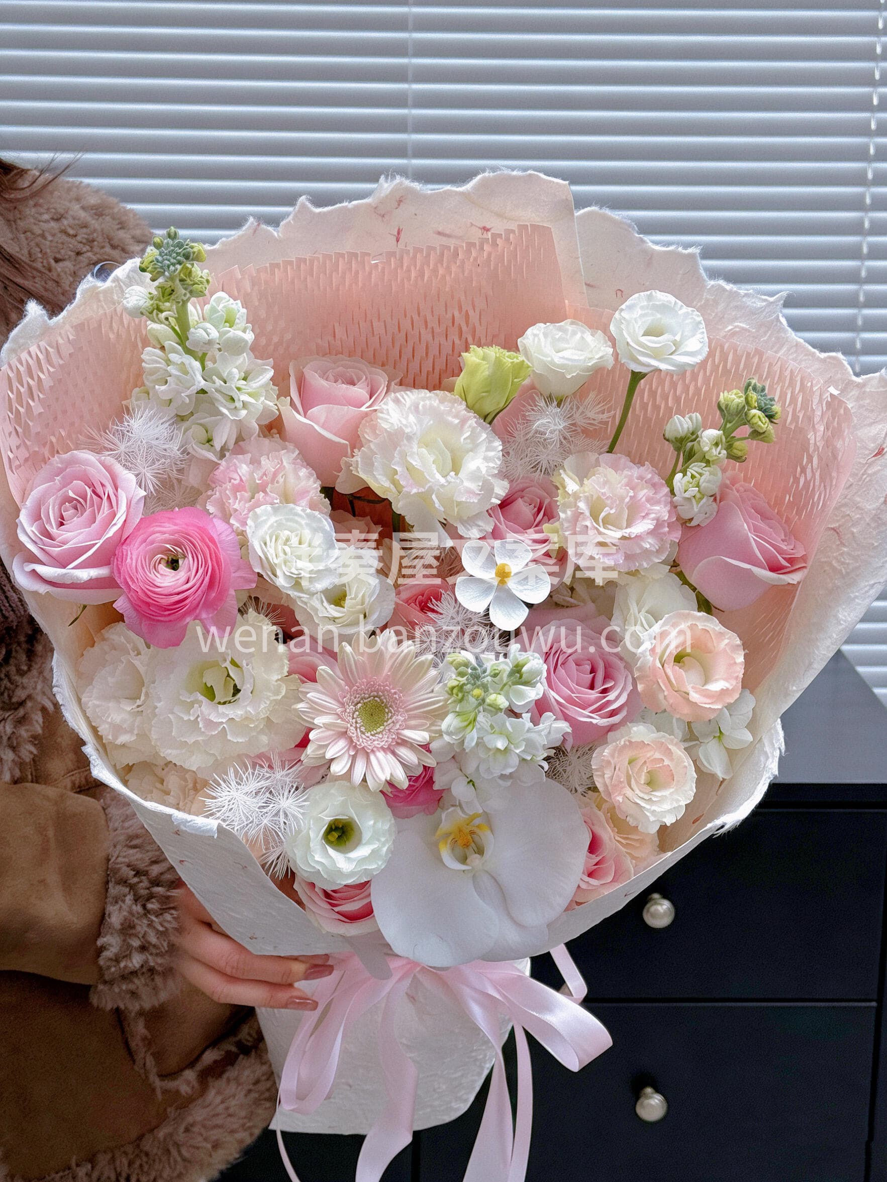 白粉系雅致花束🫧 干净格调🌸温柔不张扬🌷 配图1