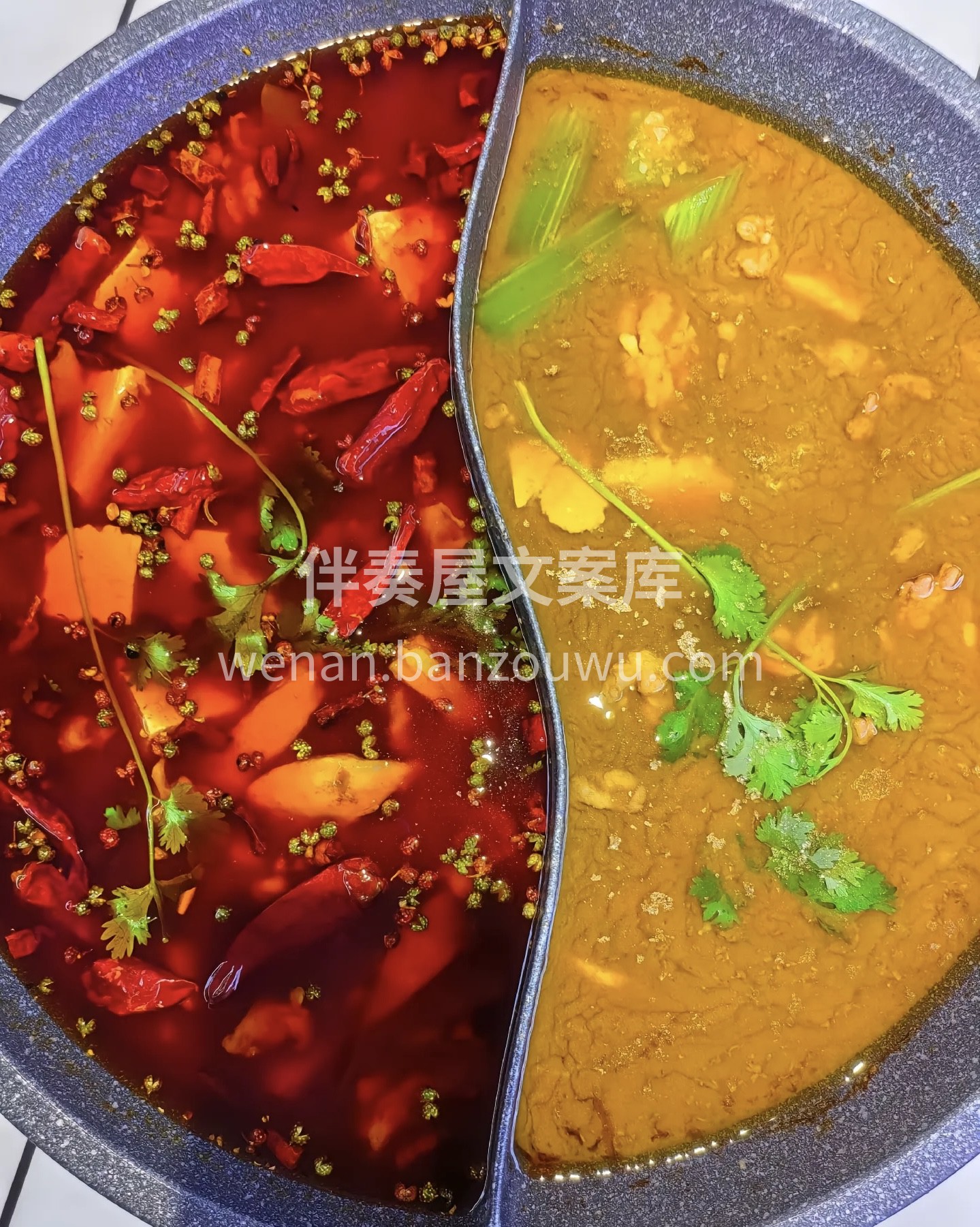我们的火锅店提供各种口味的汤底，包括金典 配图3