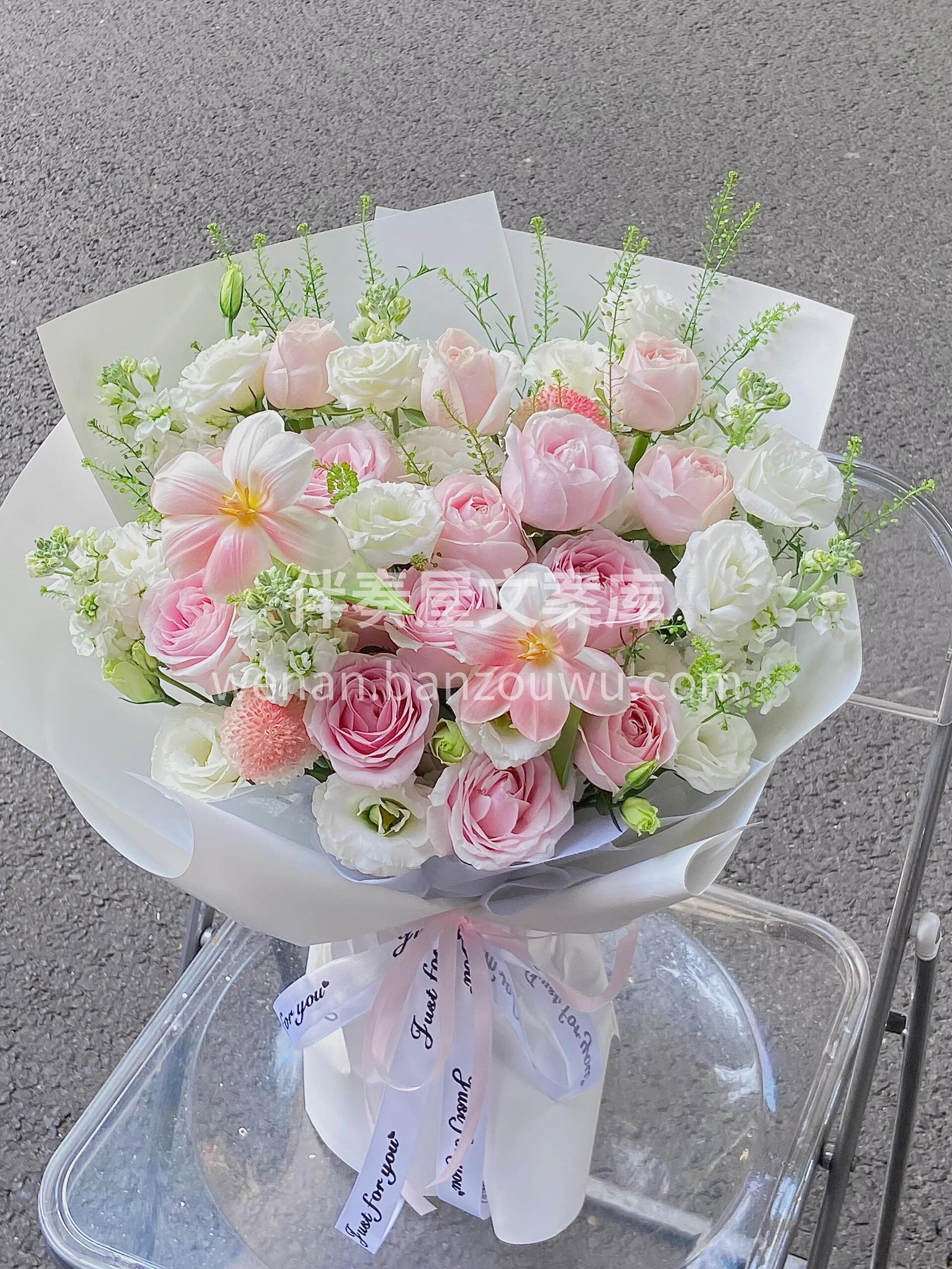 来一场粉色浪漫约会🌸 有很多幸福🎈还没有被发现的时候 它们有 配图2