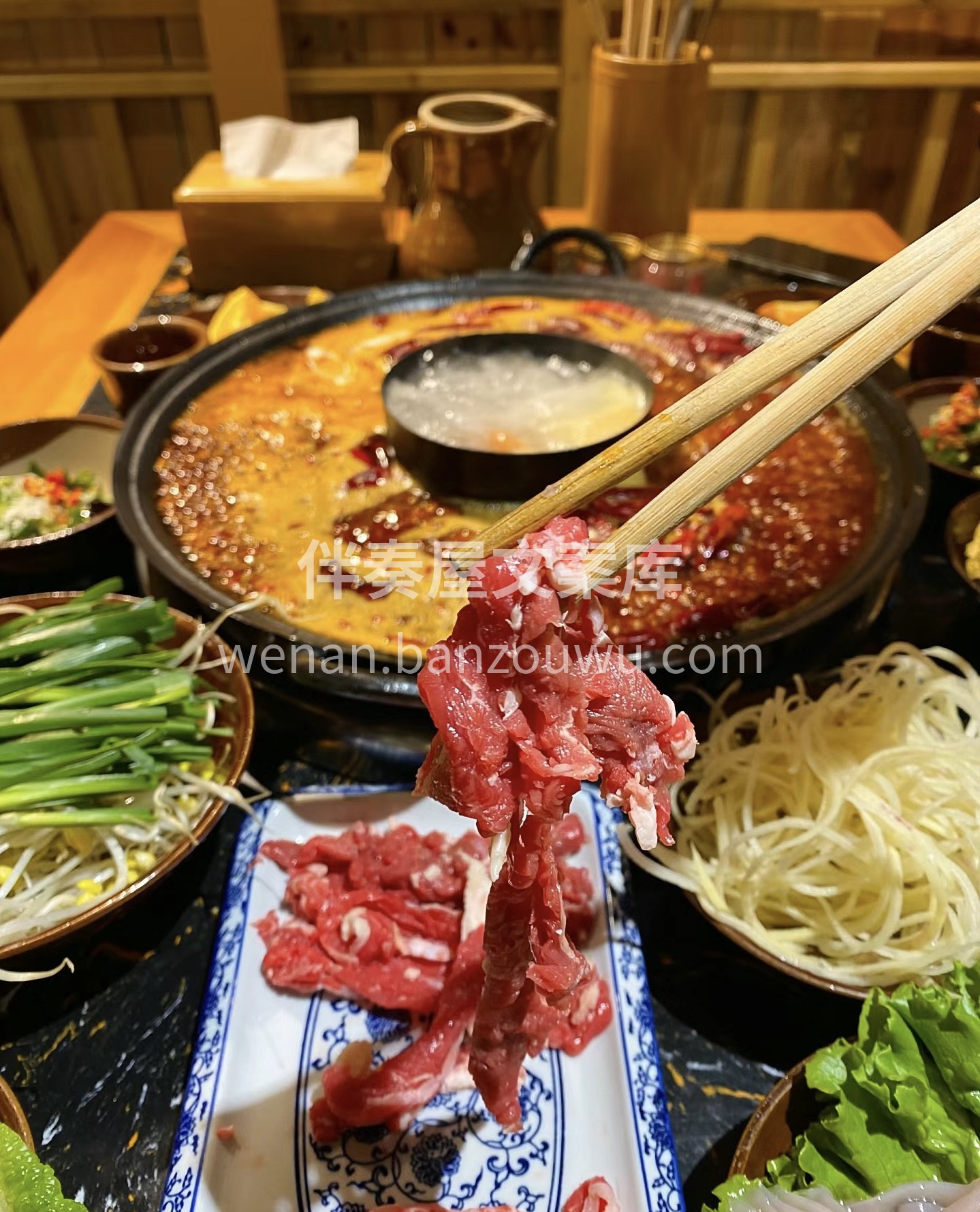 热情的火锅，点燃你的味蕾心！S丰富的菜品 配图1