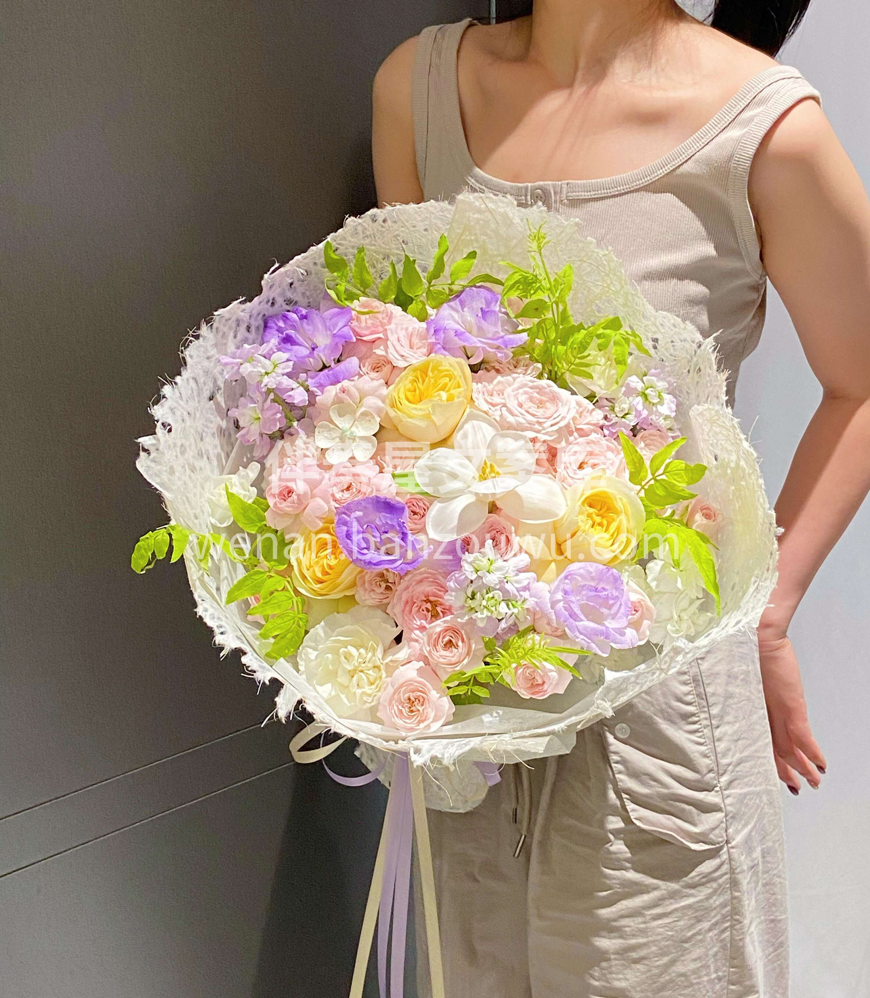 活力满满🌼的混搭花束💛 墨西哥橘叶的生命力🌱让粉紫色系多了一 配图1