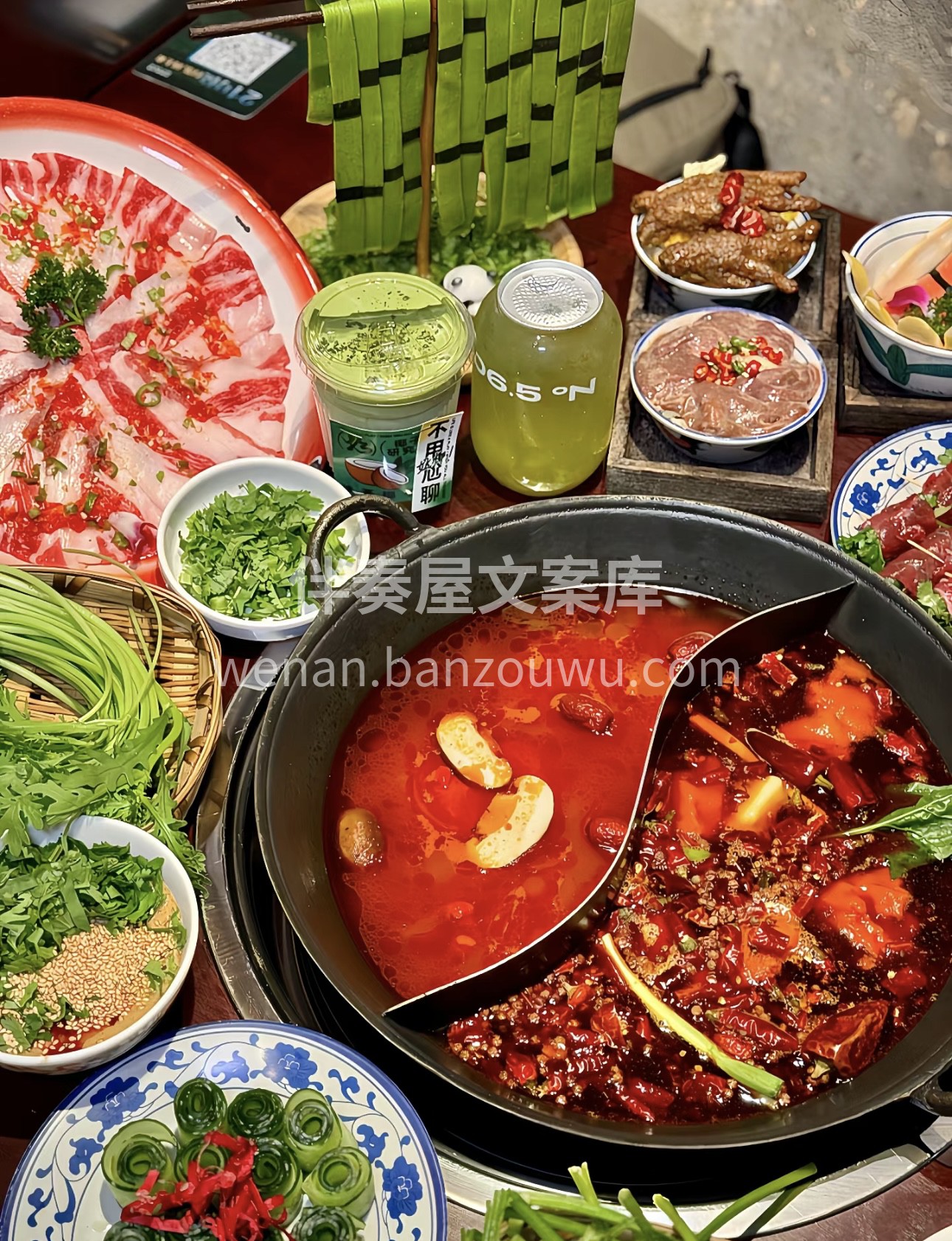重庆老火锅，鲜香麻辣，地道风味。锅底红油 配图2