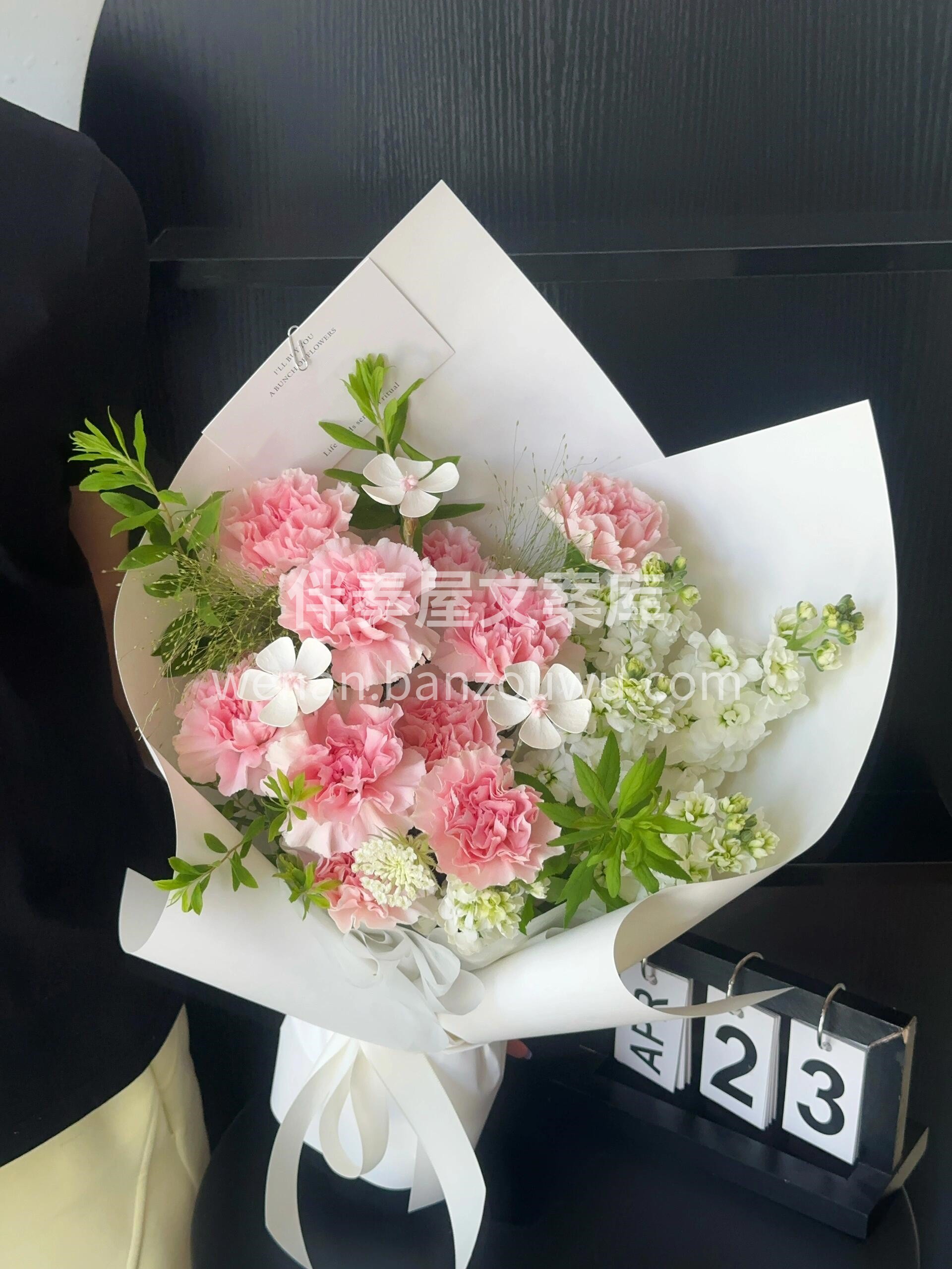 母亲节康乃馨花束💐 送她一束花 🌸 也送她一段慢下来的时光  配图2