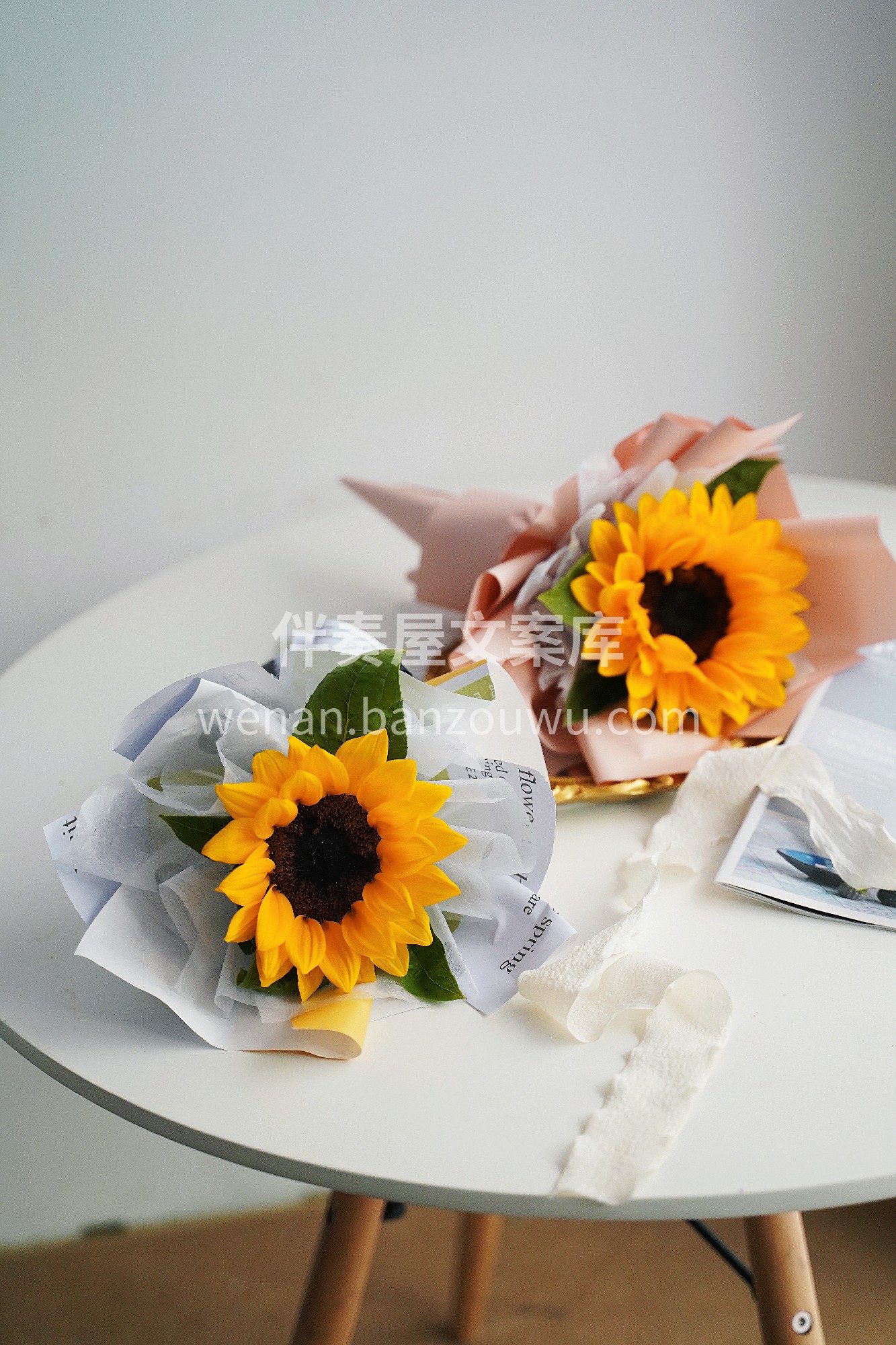 向日葵冰激凌花束~ 向日葵有个很好的花语 配图2