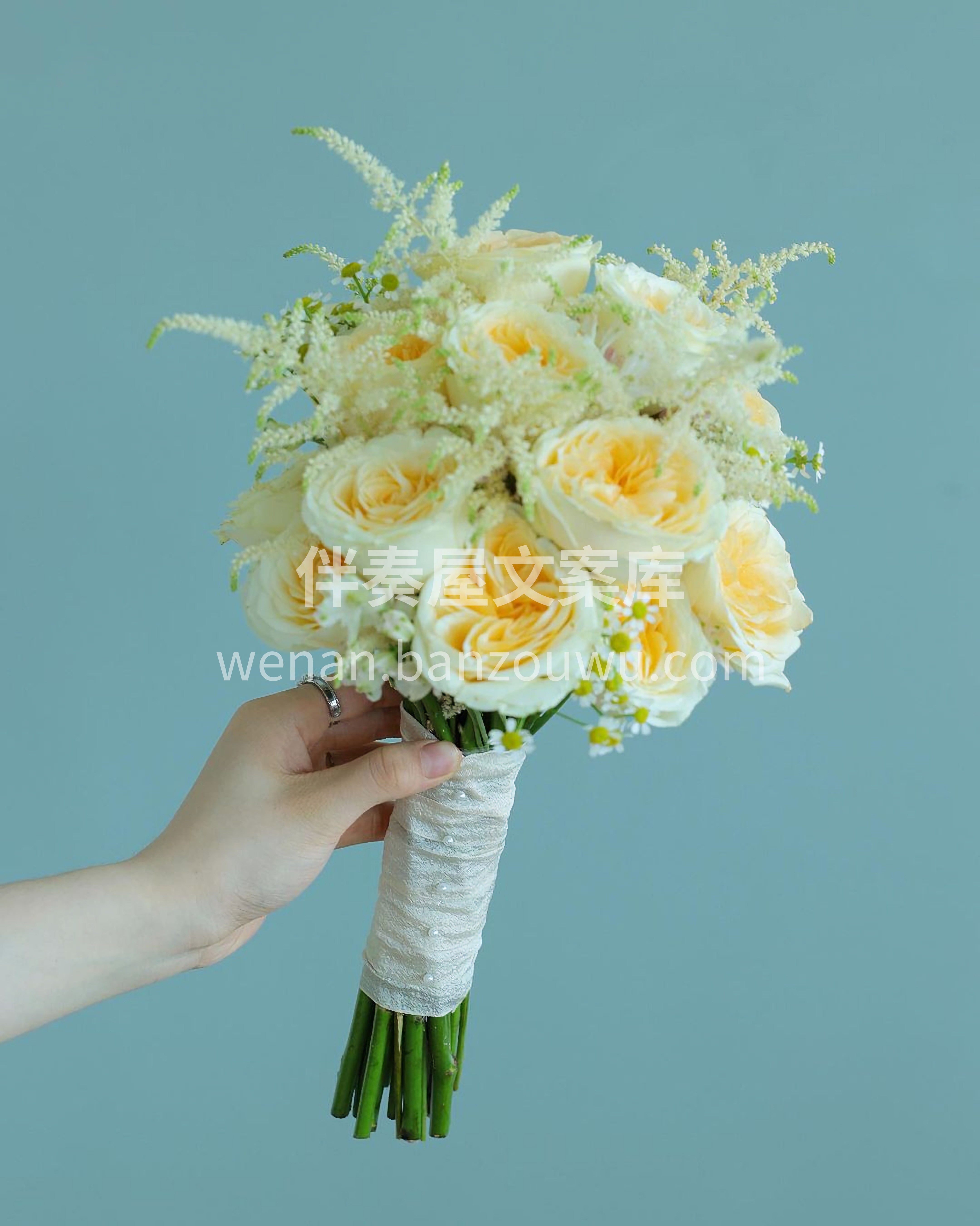 今日手捧花分享 不同色系的手捧花 总有一款是适合你的 愿你往 配图6