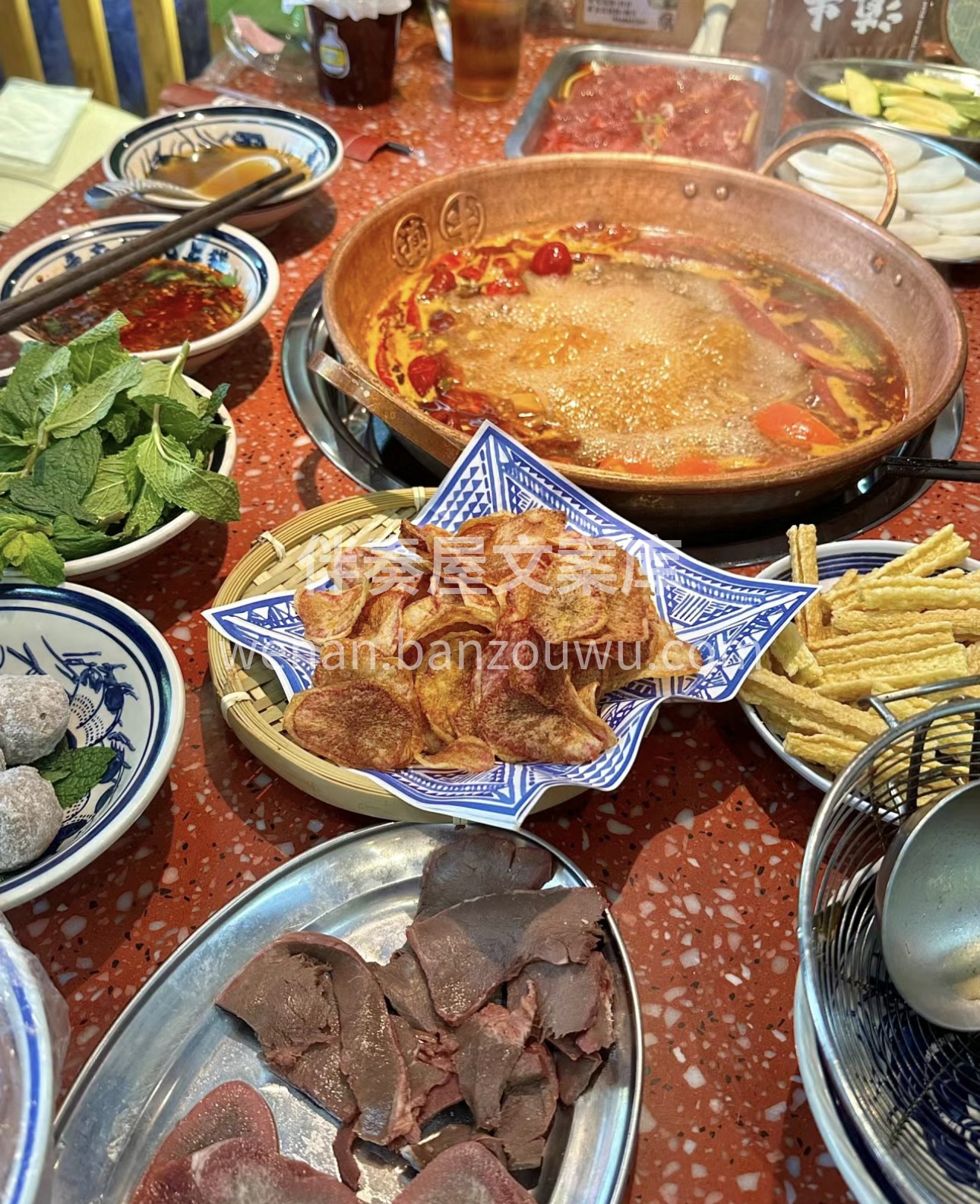 汇聚云南特色食材，酸辣鲜香，独特风味在舌 配图1
