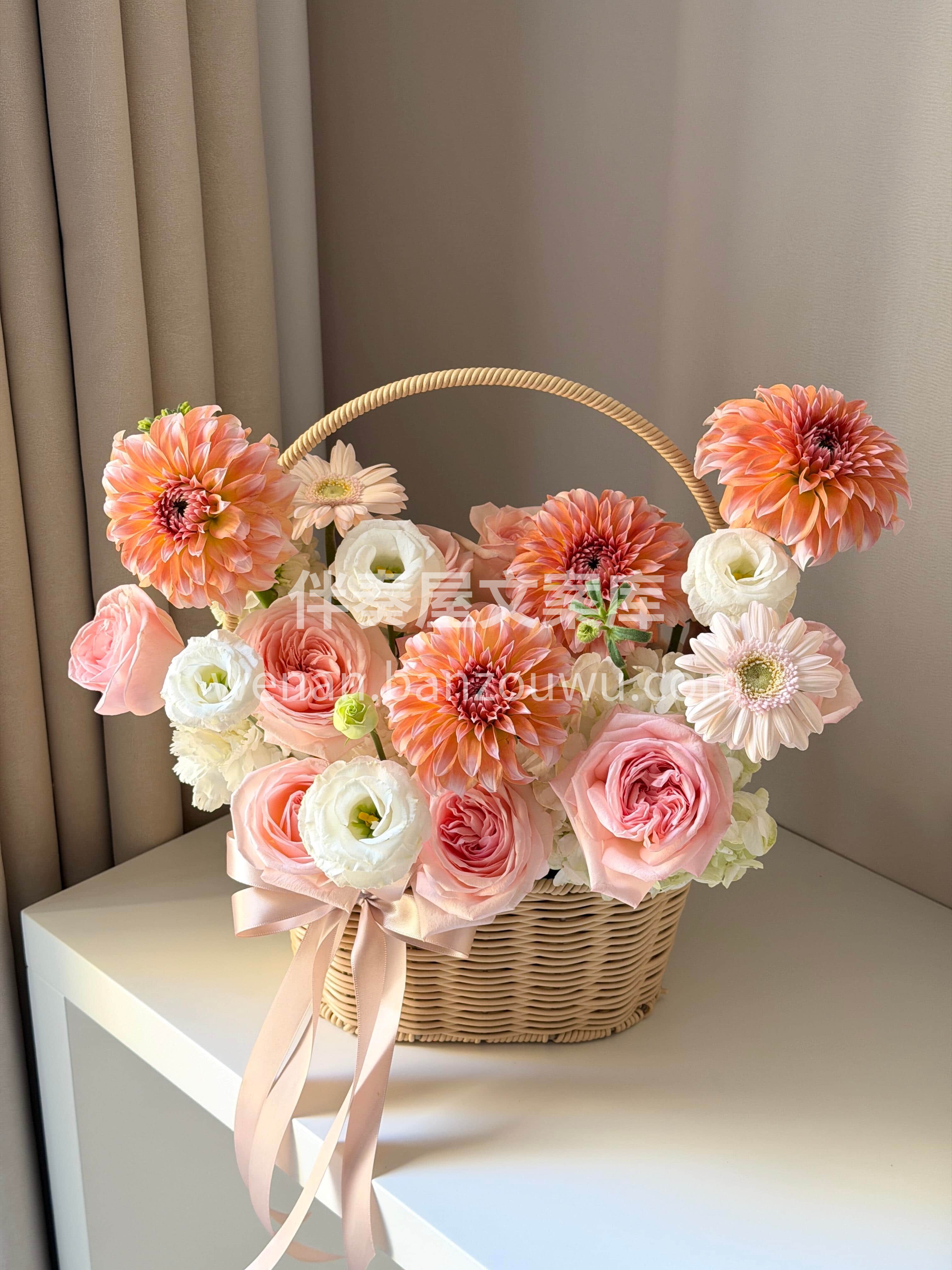 三八妇女节花礼🎀 花香入篮🍃温柔入心💗 愿你不负时光✨不负自 配图3
