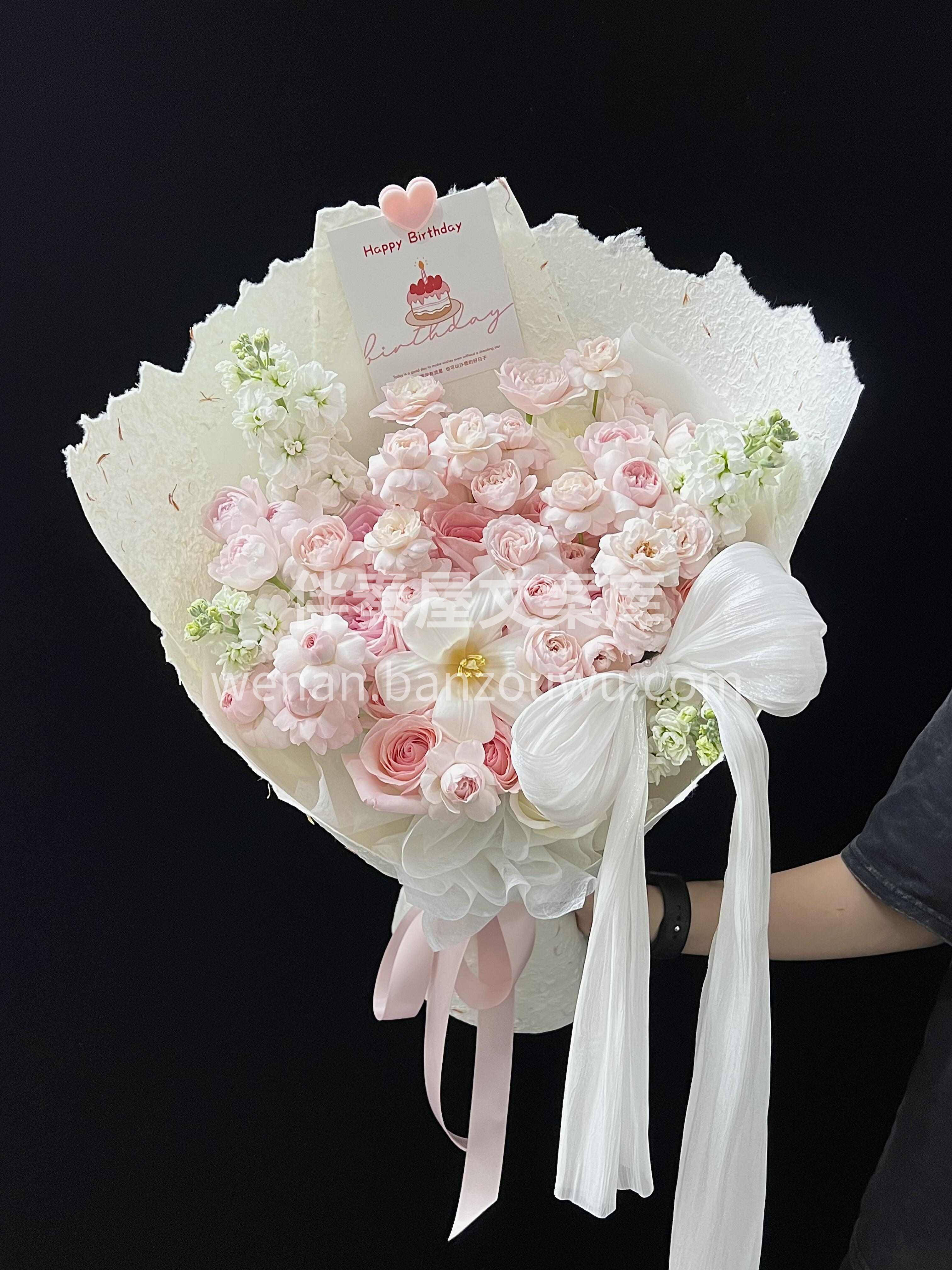 仙子之吻花束也太仙了吧💕 愿收到这束花花的公主🌸每一岁都活得 配图2