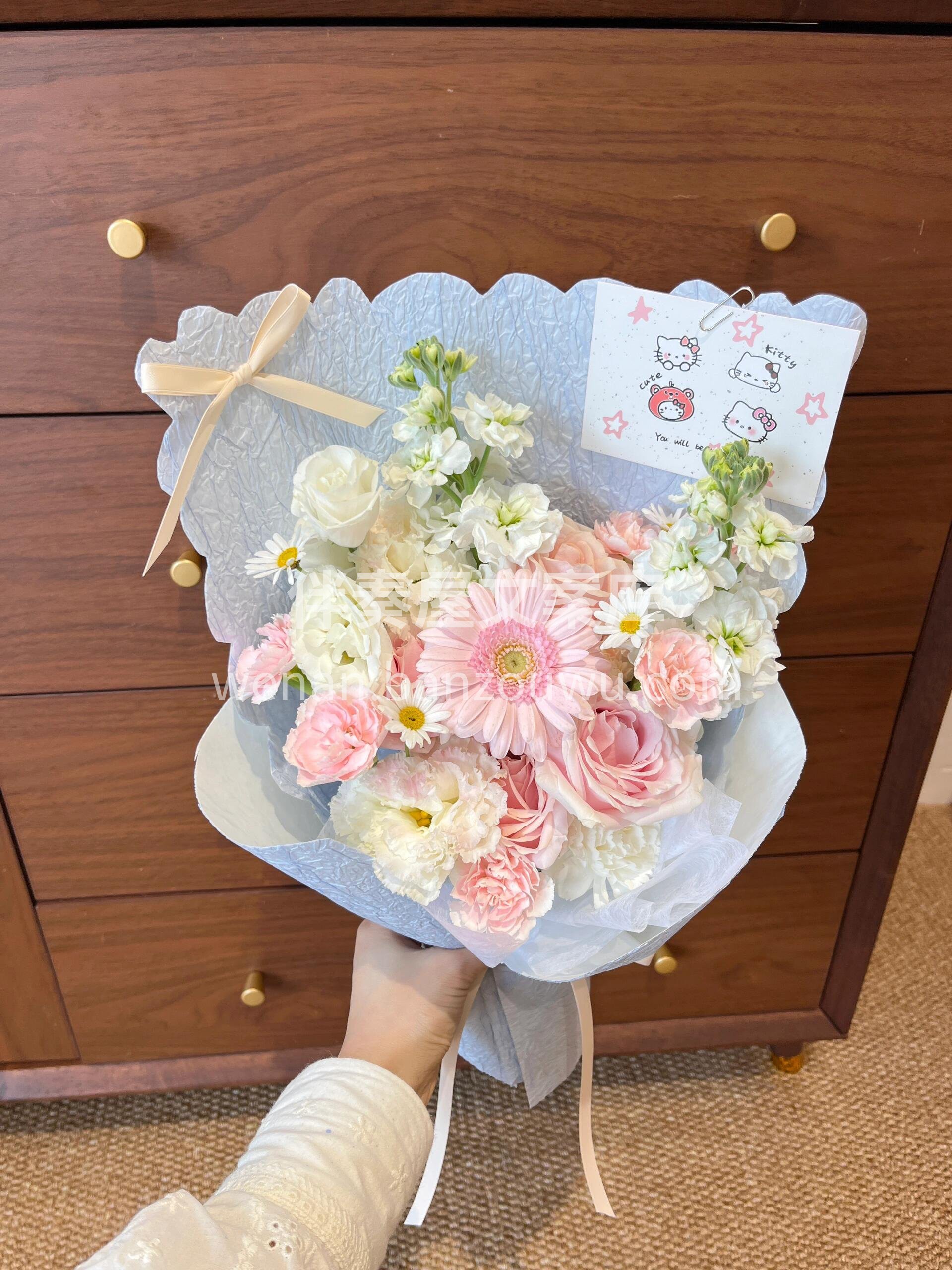 阴雨天的治愈神器🎀 这配色是温柔与清冷的完美结合💖 粉蓝是甜 配图2