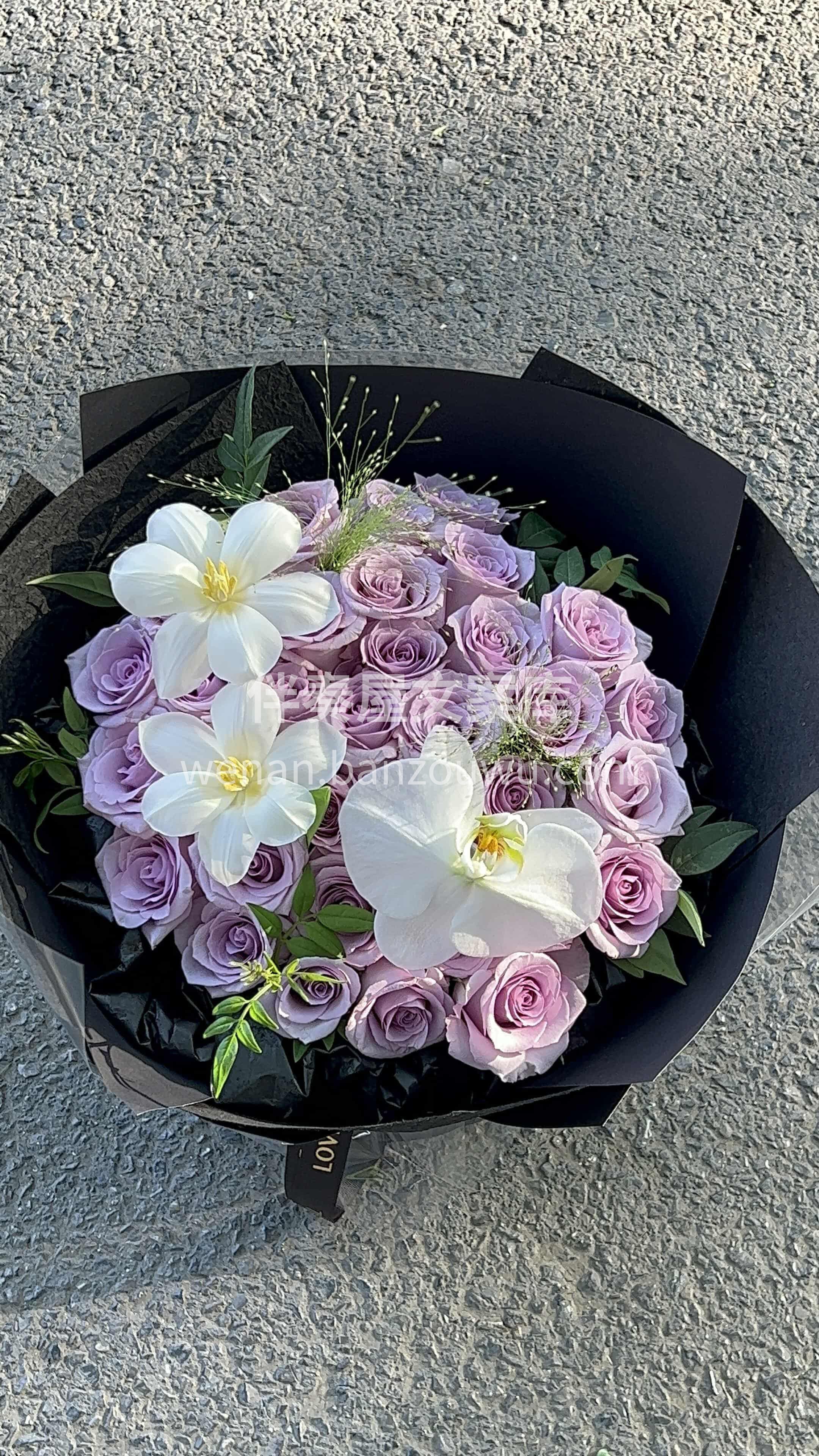 紫霞仙子纯玫瑰花束💐 紫霞仙子玫瑰的丝绒质感33支浓烈心意碰 配图2