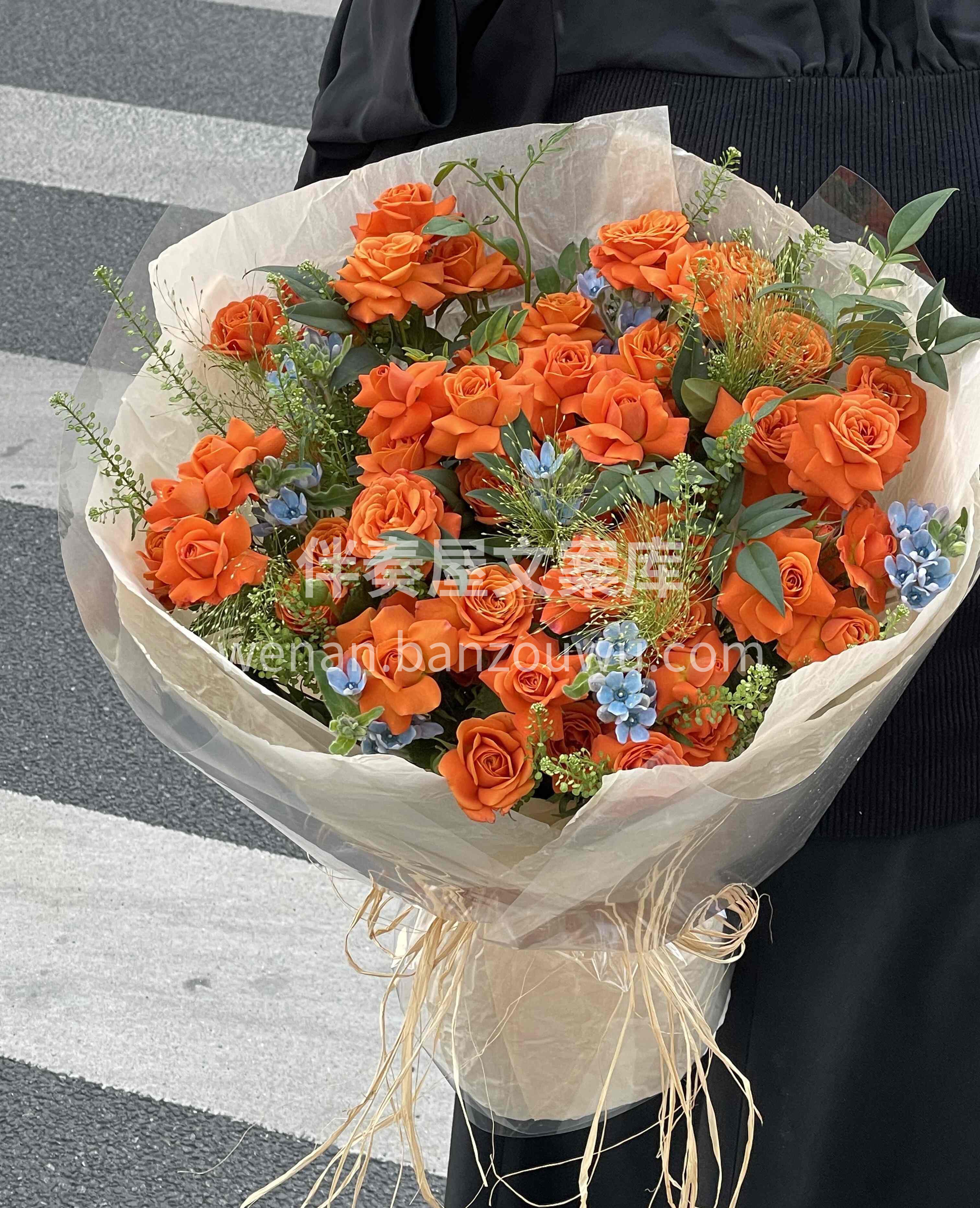 橙色圆形花束🧡自然肌理感拉满☀️ 暖而不燥🍂温柔有层次🌿 予 配图1