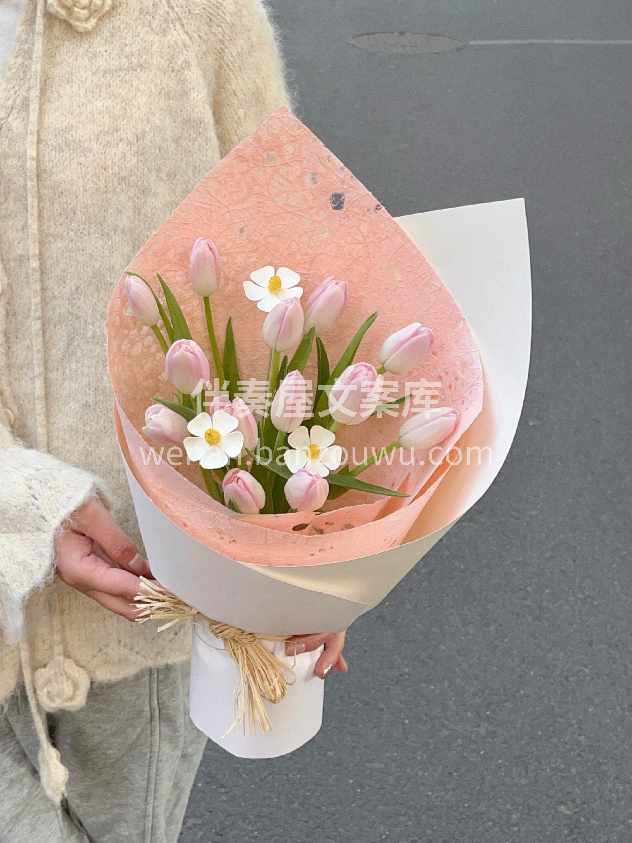 粉色郁金香小花束🌷 自带柔光滤镜🌷✨随手拍都很出片🫧 配图2