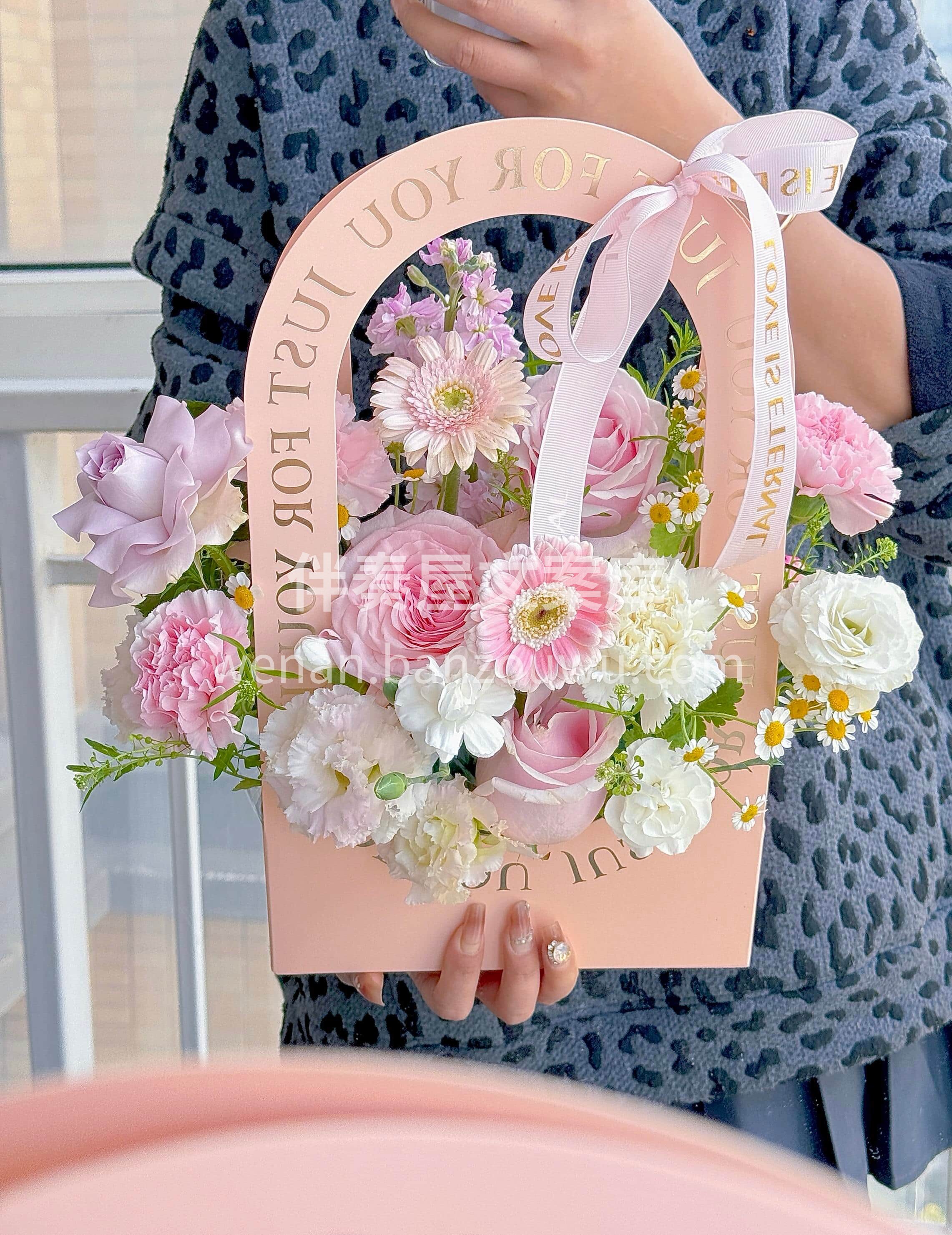 🌷女神节手提花篮🌸 颜值与心意并存🎀 ✨体面又有温度🍃 配图2