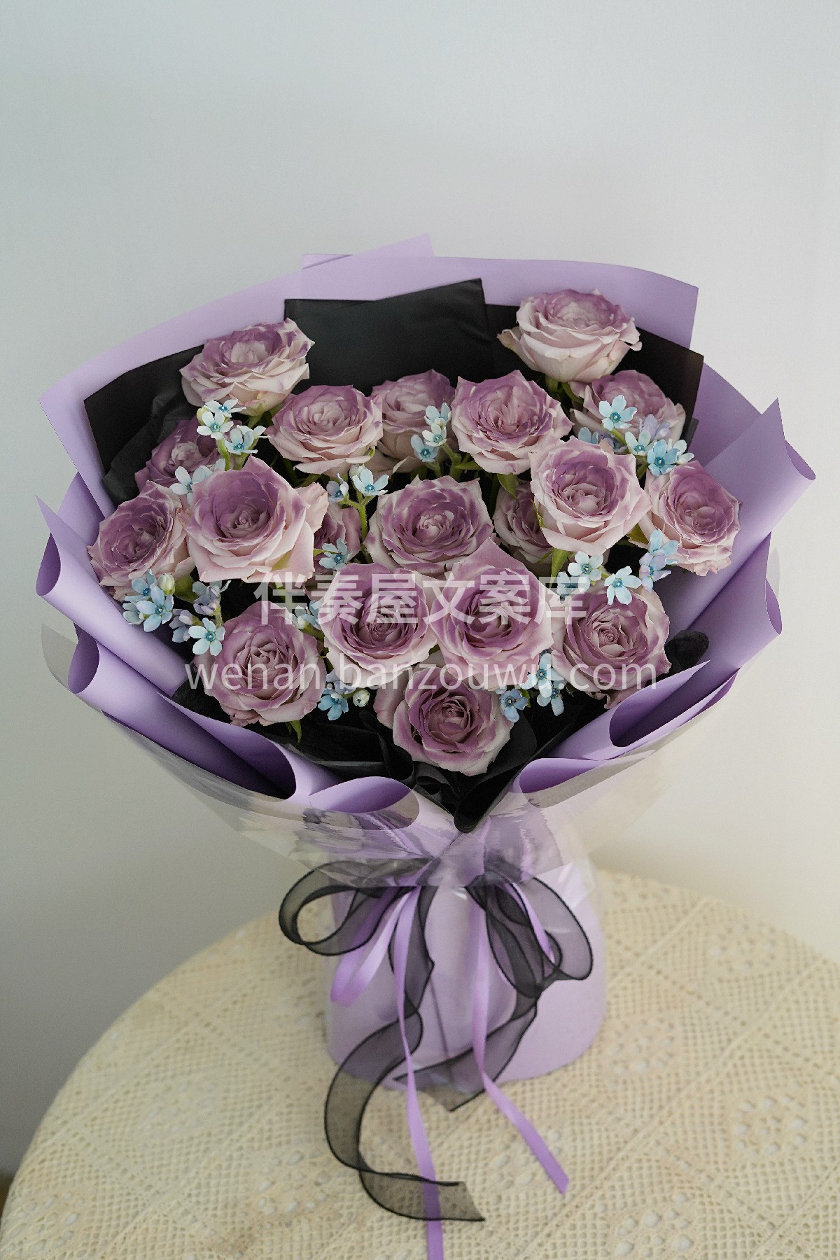 乌梅子酱花束💐 总有一种遇见 惊艳了时光💜 渲染了欢喜✨ 你 配图2