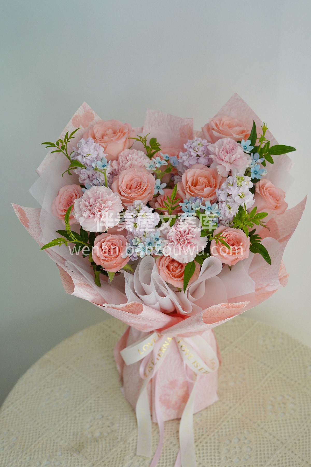 戴安娜花束💐 以前觉得戴安娜荧光粉🌸有点俗艳 现在确觉得越养 配图1