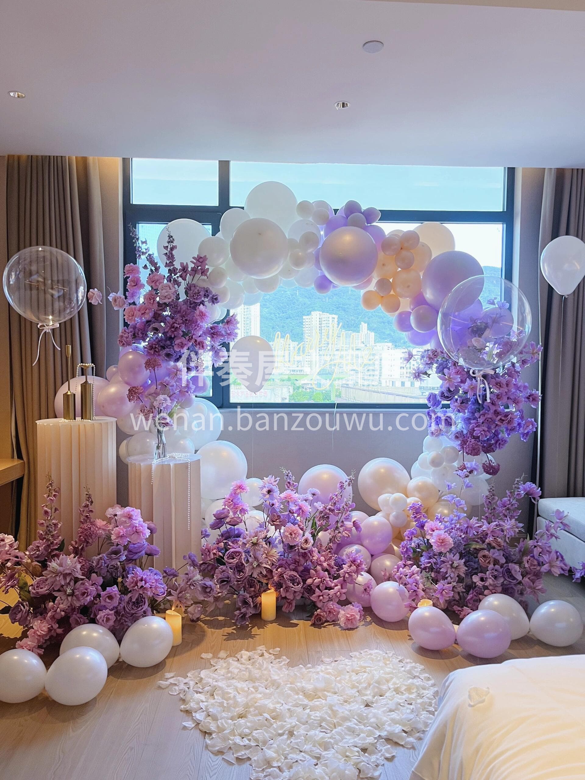紫色系求婚布置💜 与众不同的紫色系风格💍 让这场求婚有了不一 配图2