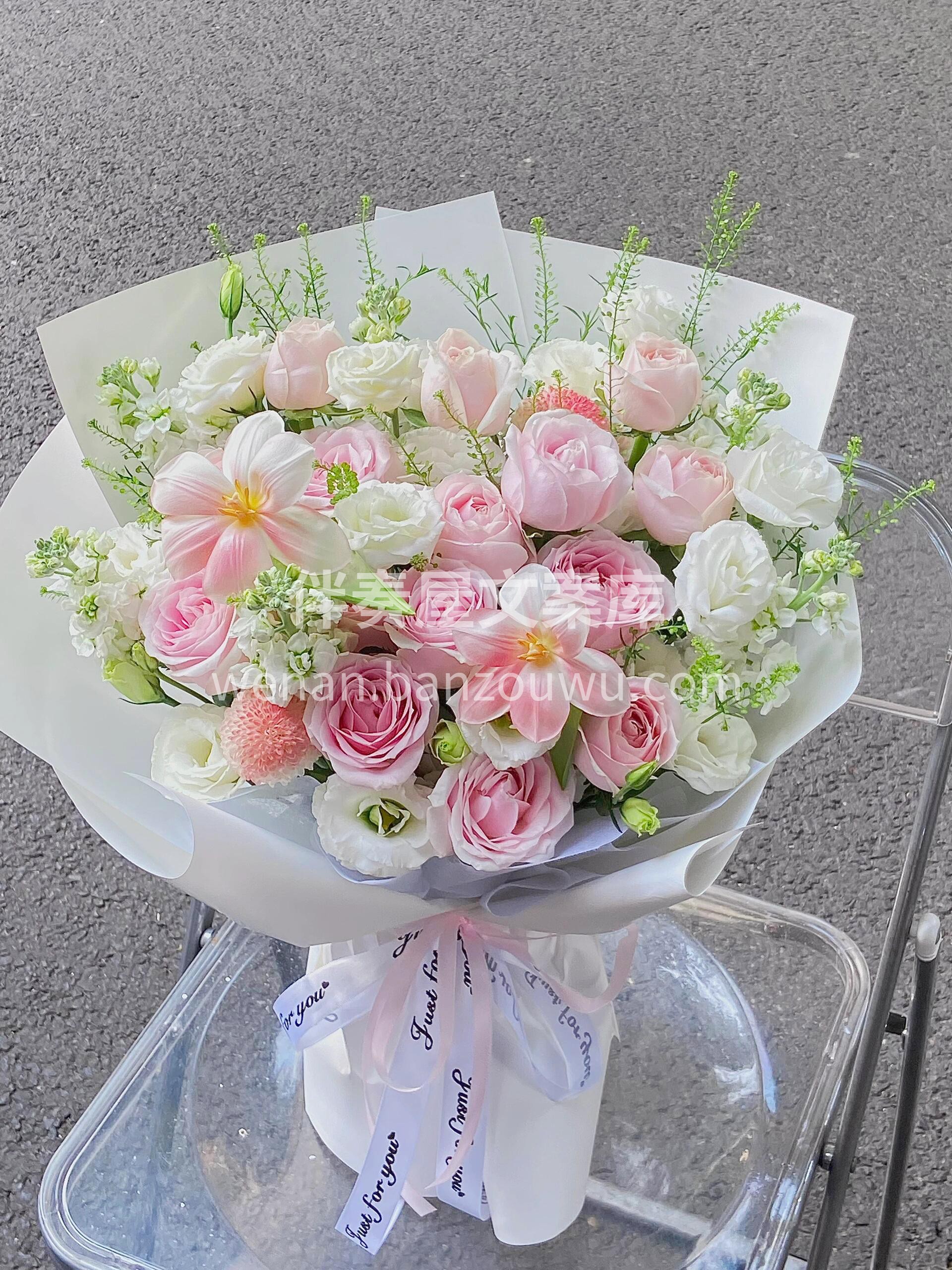 来一场粉色浪漫约会🌸 有很多幸福🎈还没有被发现的时候 它们有 配图1