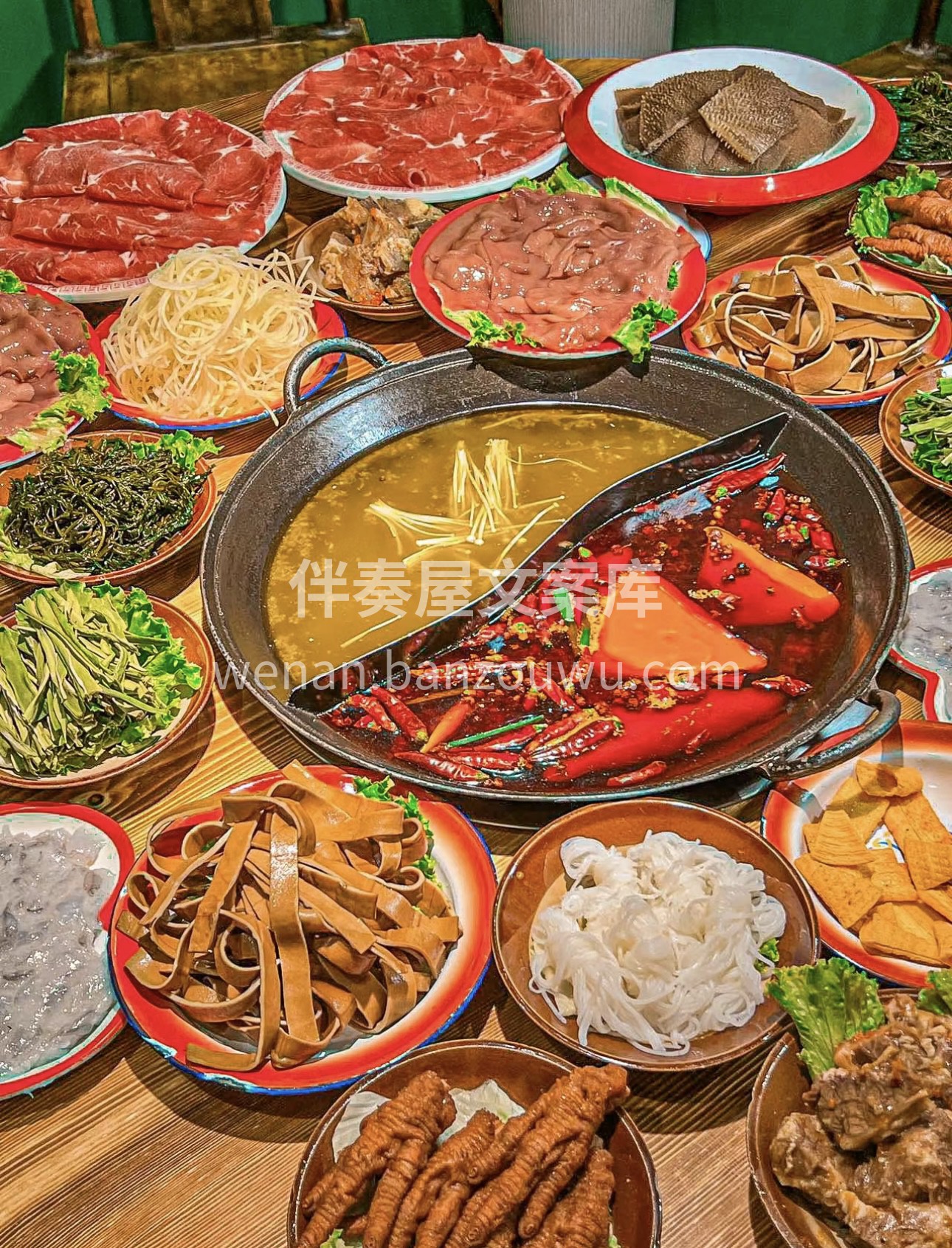 川味火锅，是一口能让人灵魂震颤的魔法锅。 配图1