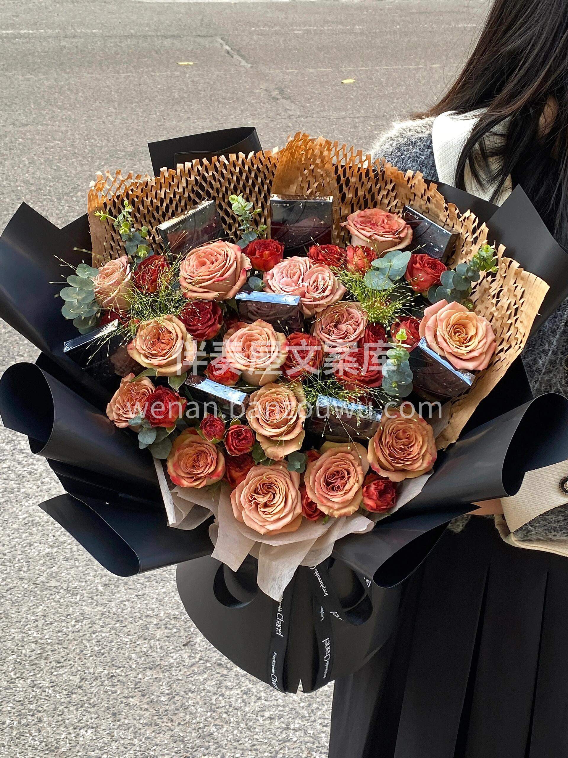 卡布奇诺香烟花礼💐 属于男士🧑的浪漫 谁懂 男孩子收到这束花 配图2