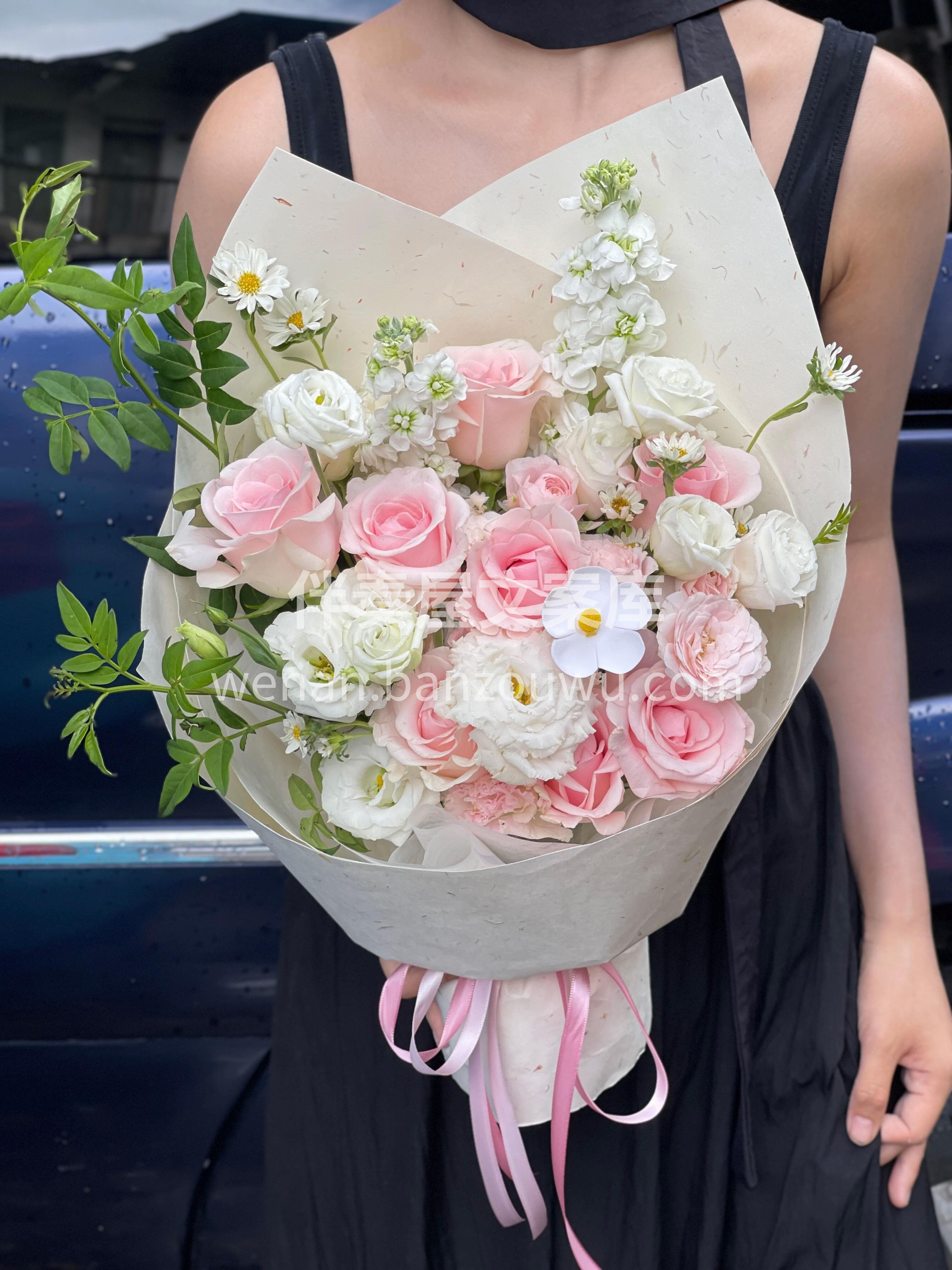 粉色浪漫花束传情💖🌸 在这个充满爱的世界里🍥 粉色系列花束总 配图1