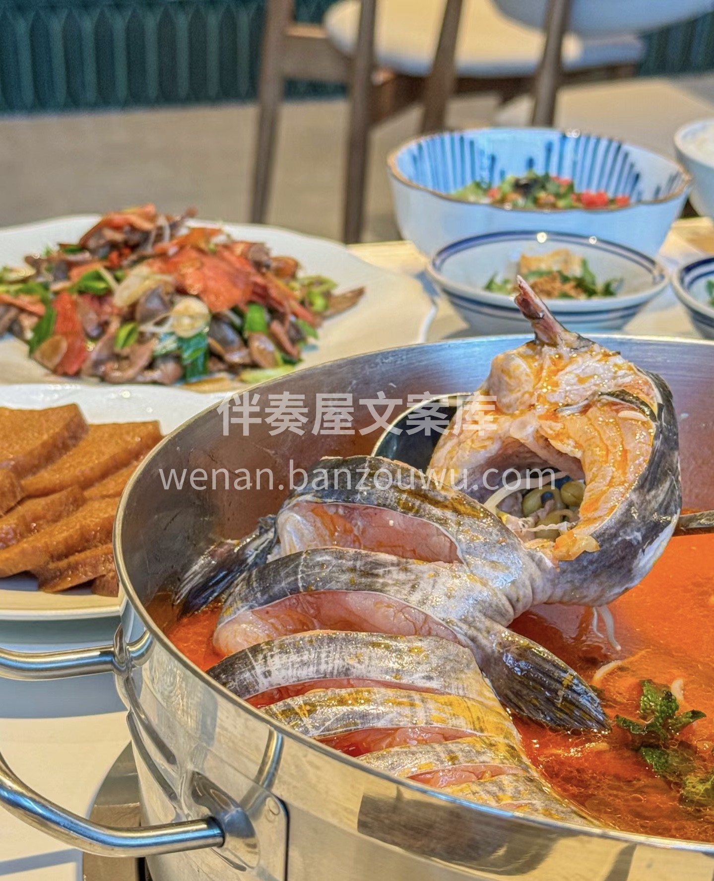 巧妙地将自然酒与酸汤搭配，让这一道酸汤鱼 配图3