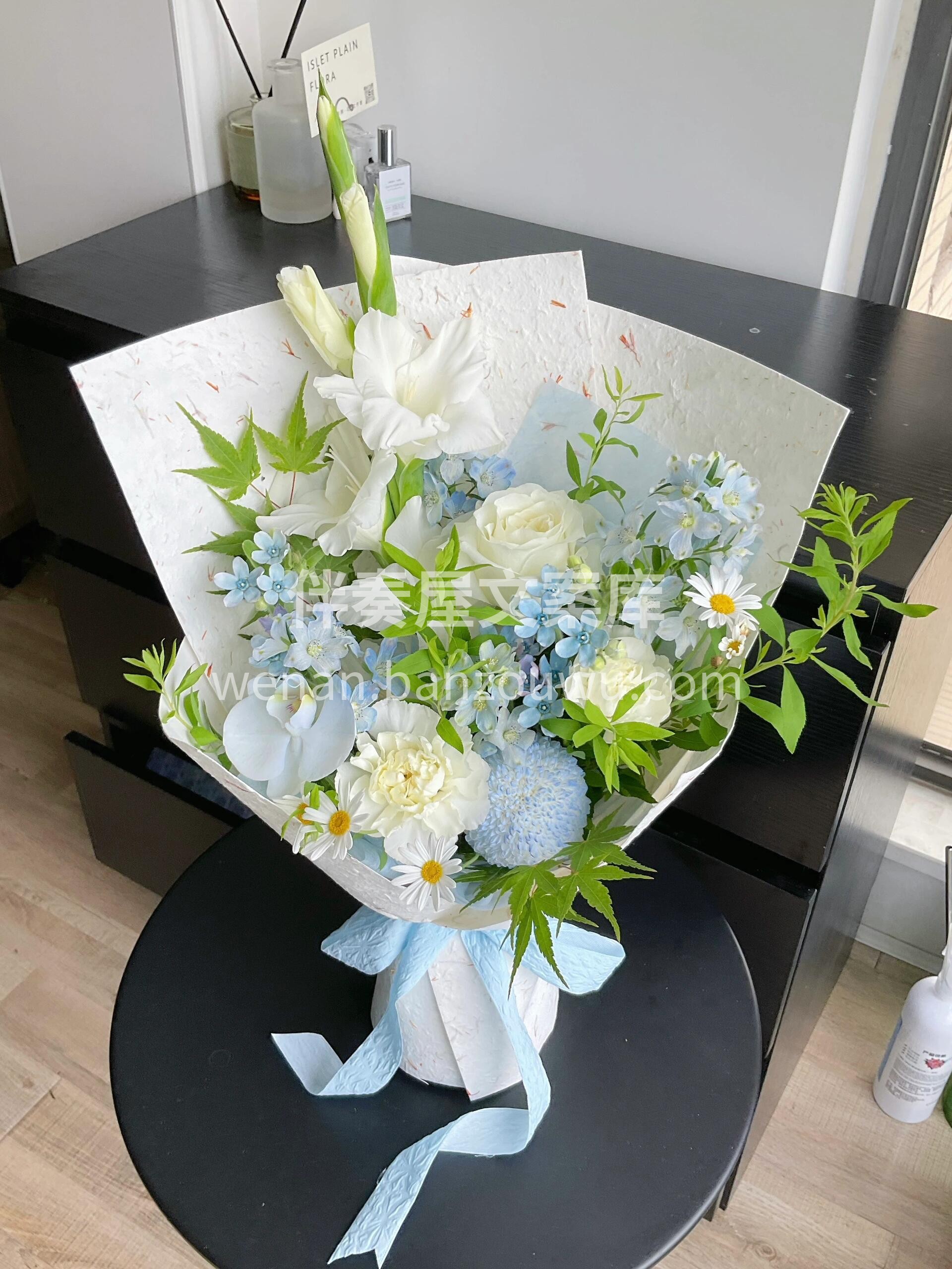 蓝白配色不会出错💙非常夏日的颜色 干净如 配图2