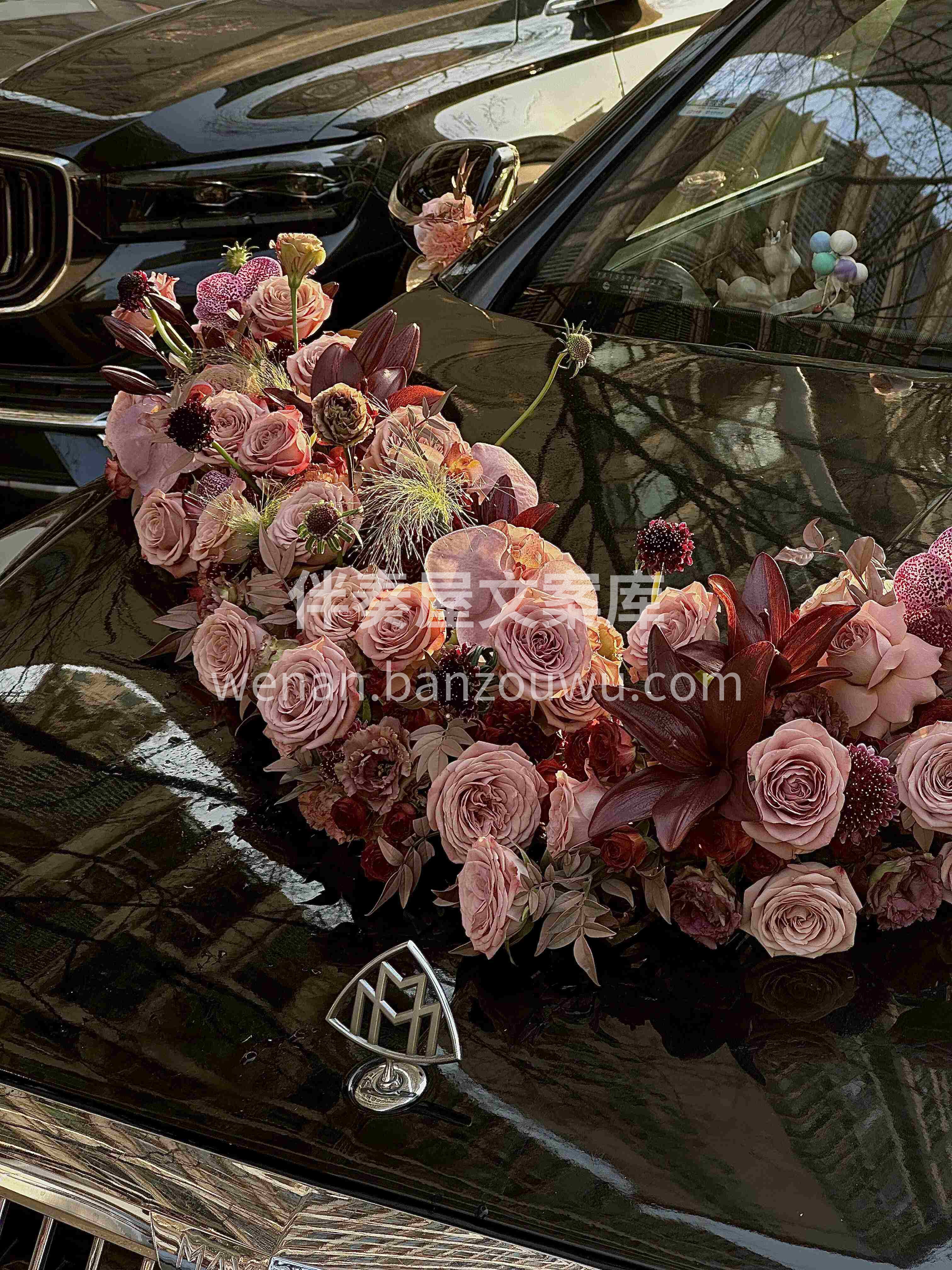 秋冬复古色调婚车🍂 把时光揉进浪漫🤎 以爱之名🌸赴余生之约 配图3
