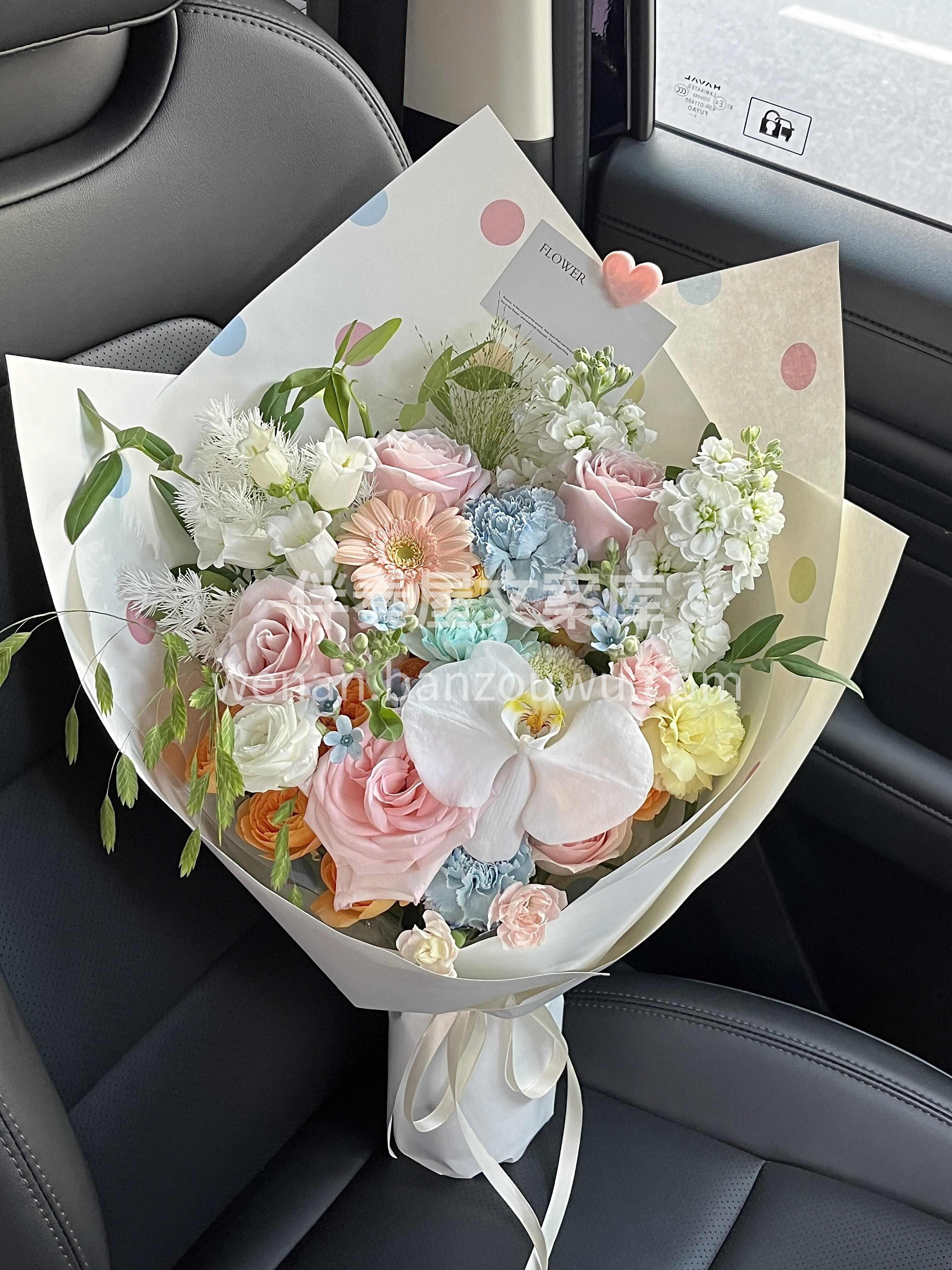 彩色混搭花束🌈 生活不该只有一种颜色🧡 愿你每天都像这花一样 配图2